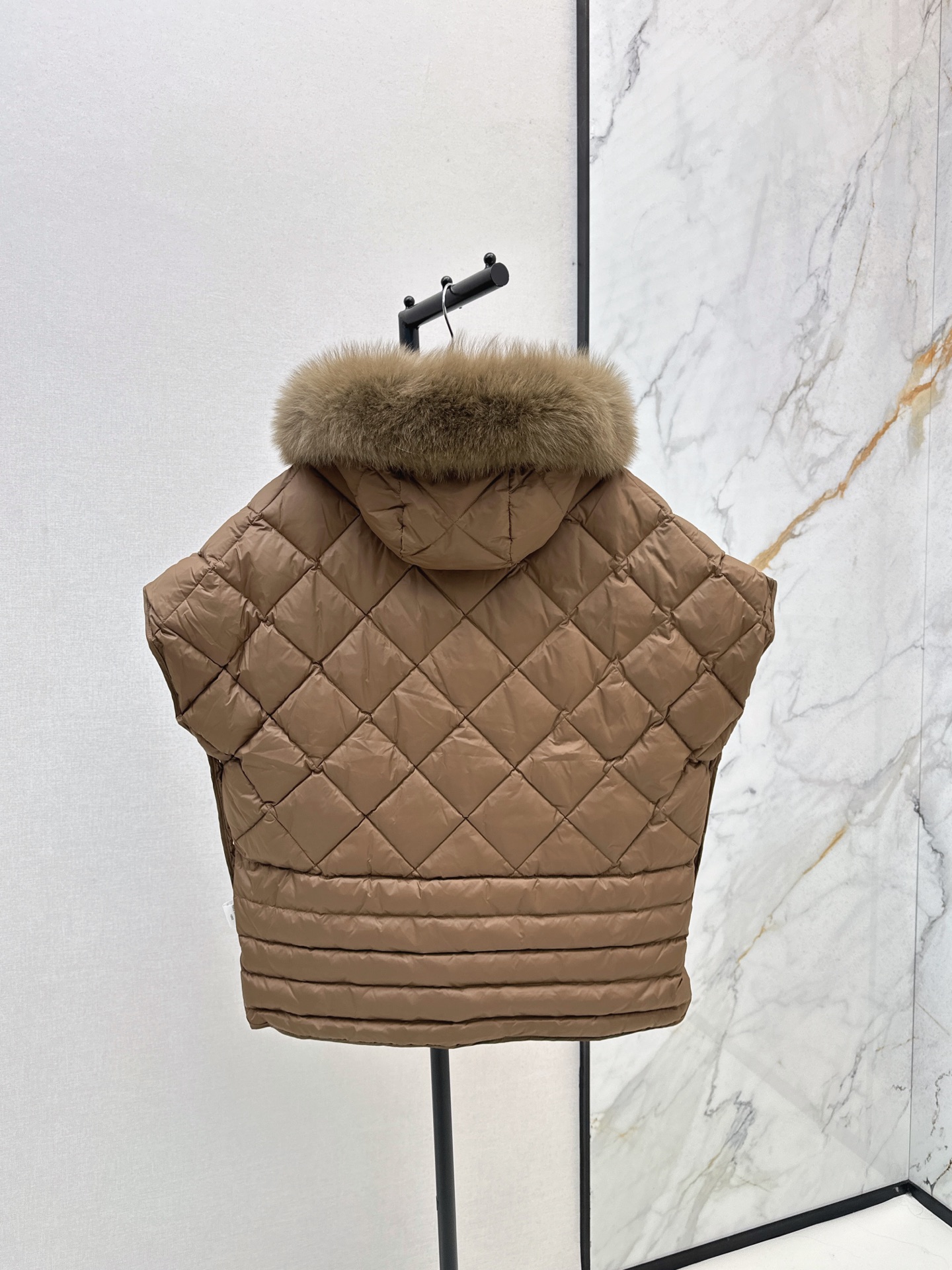 Max 26fw Hooded Down Vest