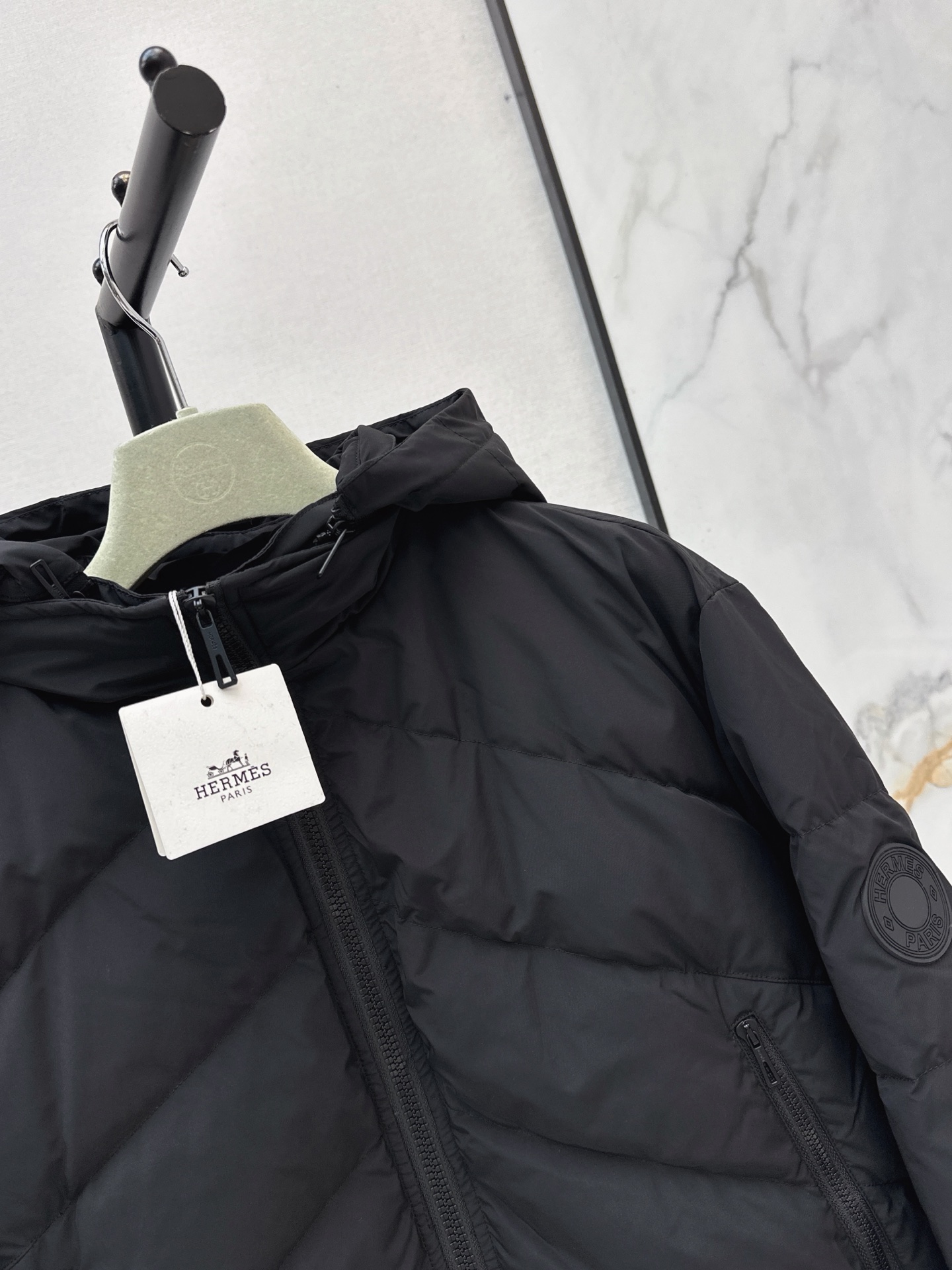Her 26fw hooded down jacket