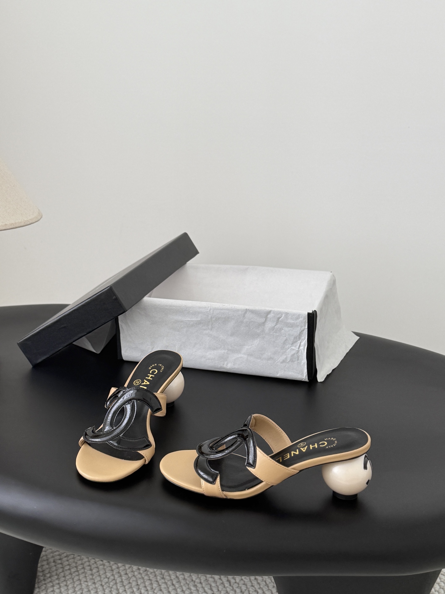 Chan 26ss chunky heel sandals