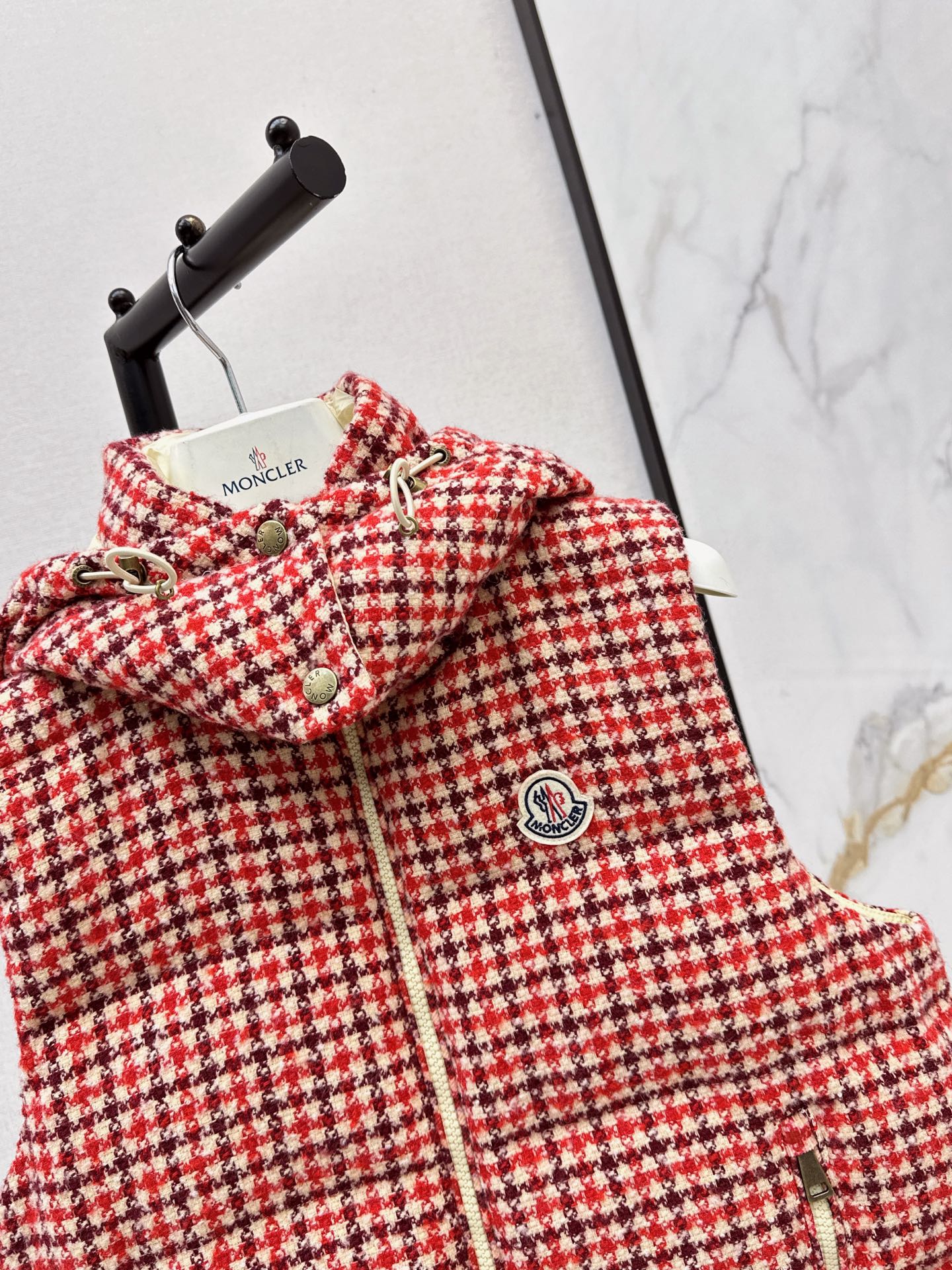 Monc 26fw houdstooth down vest