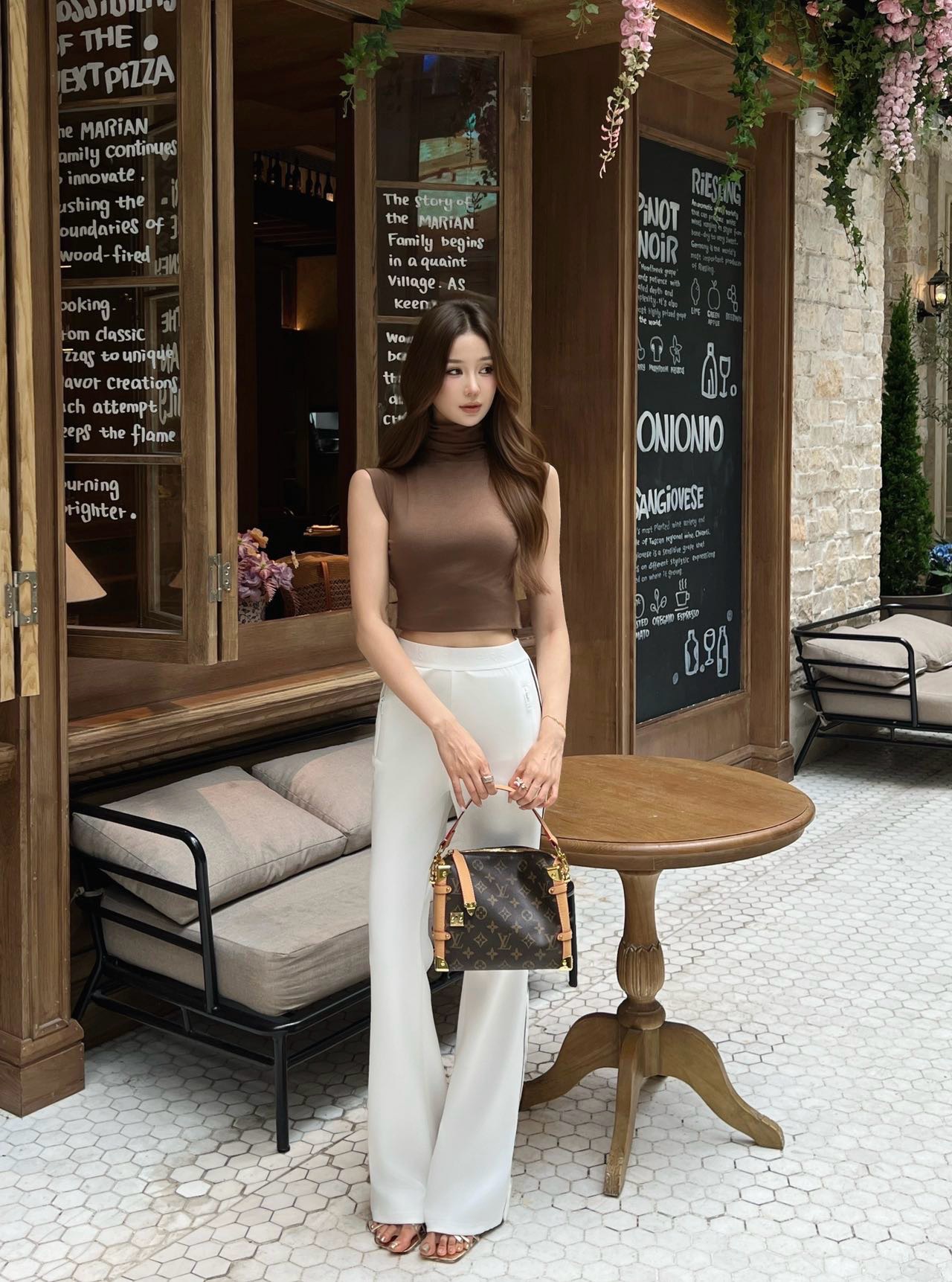 Loui 26fw flared pants