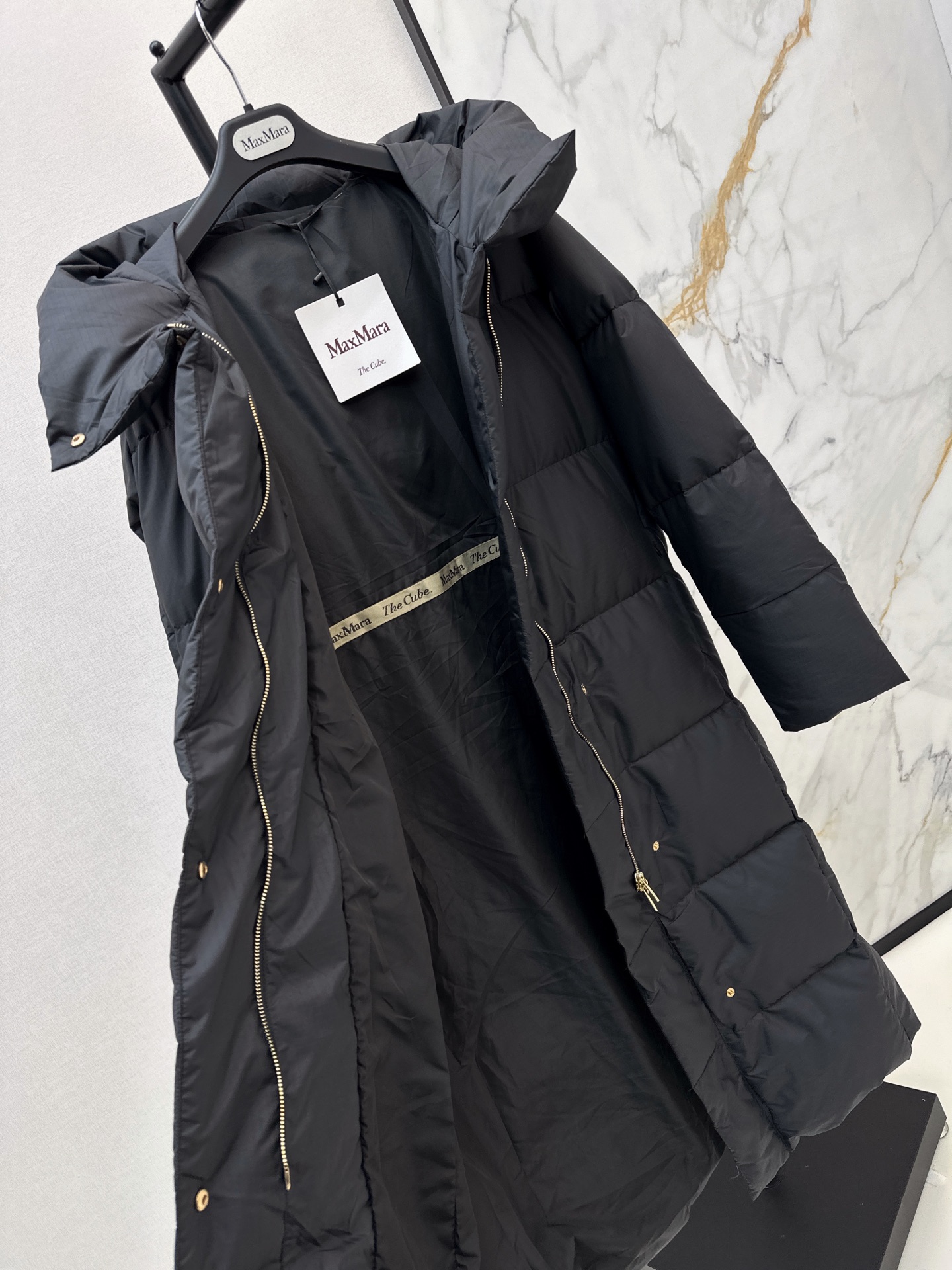 Max 26fw hooded long down jacket