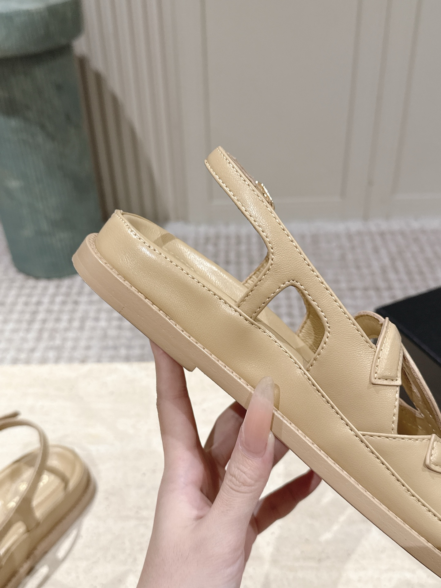 Chan 26fw sandals