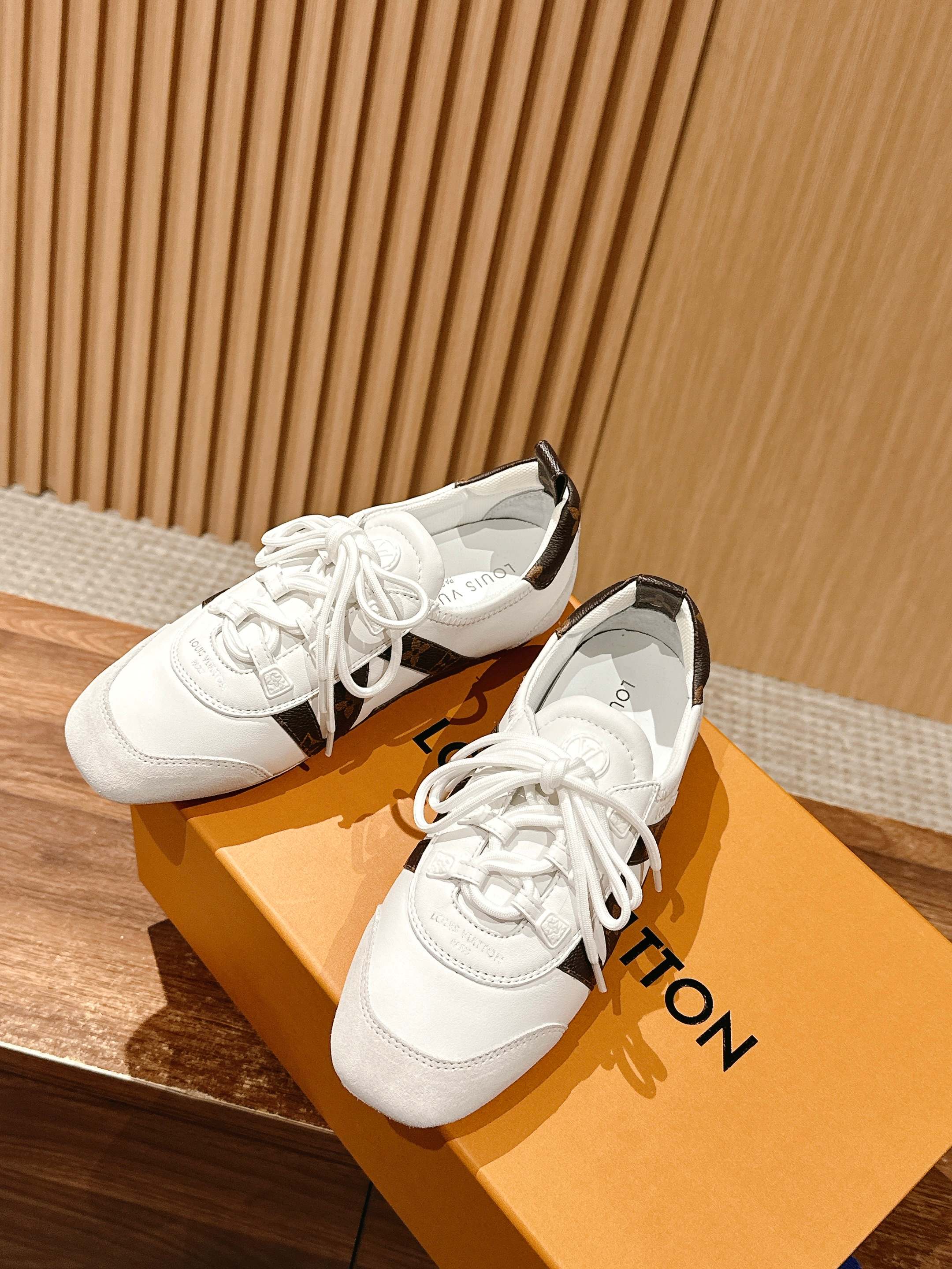 Loui 25fw sneaker