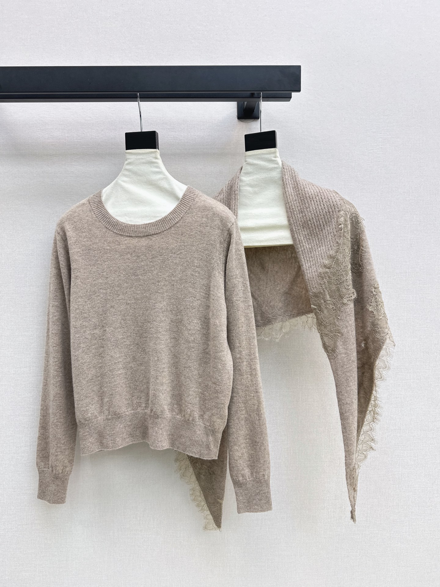ES 26fw knit lace cape sweater sets