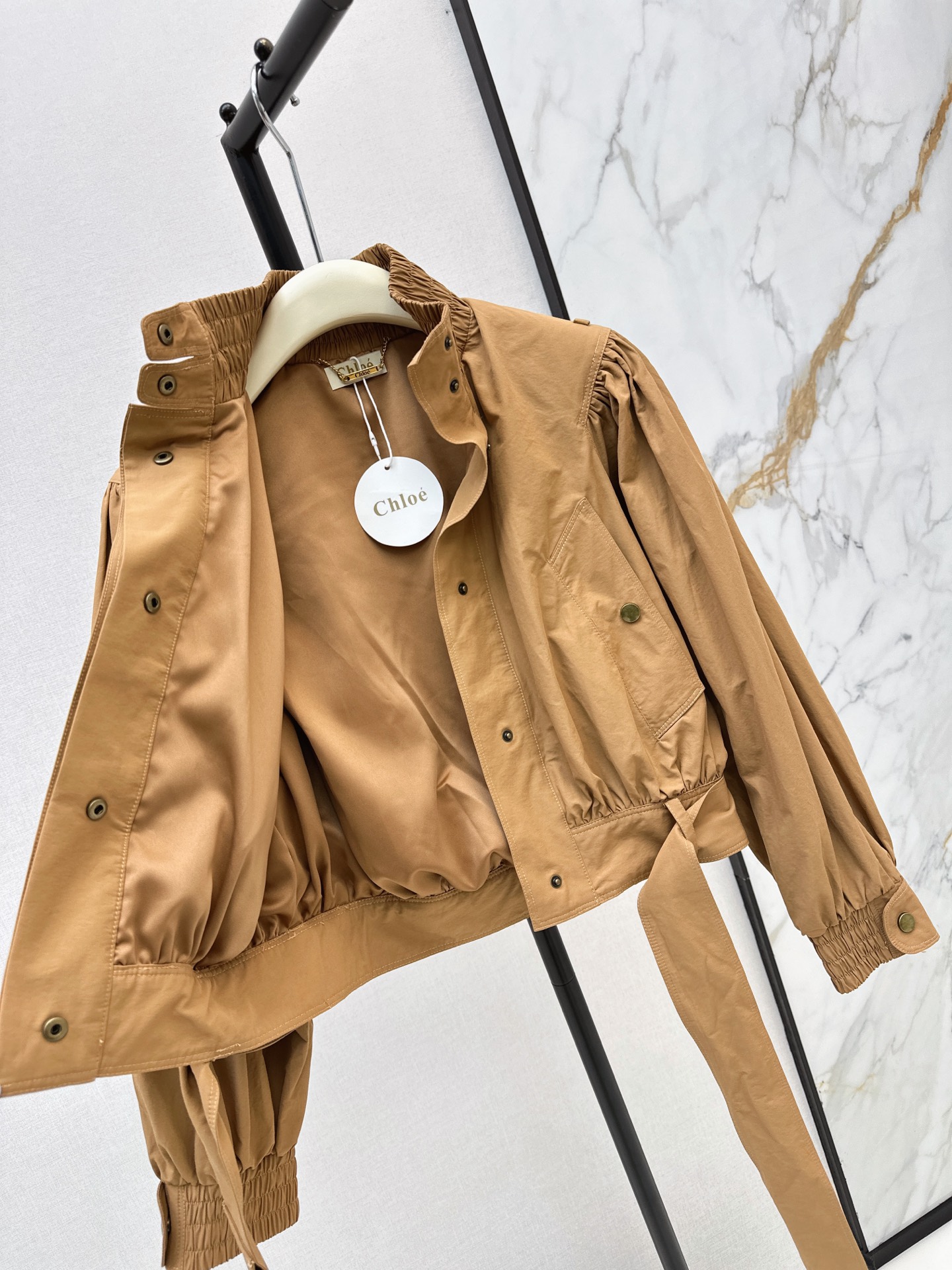 Chol 26fw cropped belted jacket