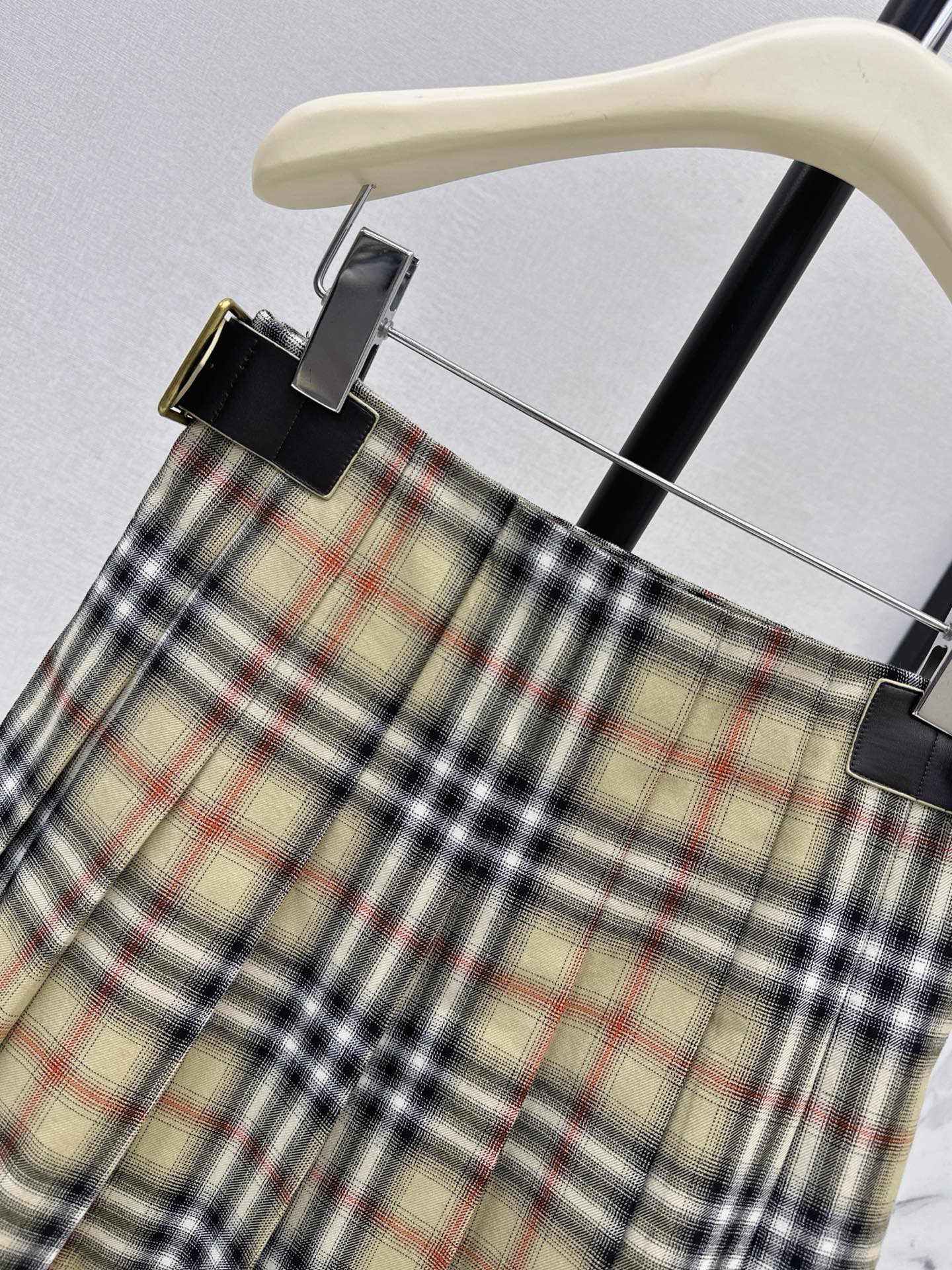 Bur 26fw plaid skirt