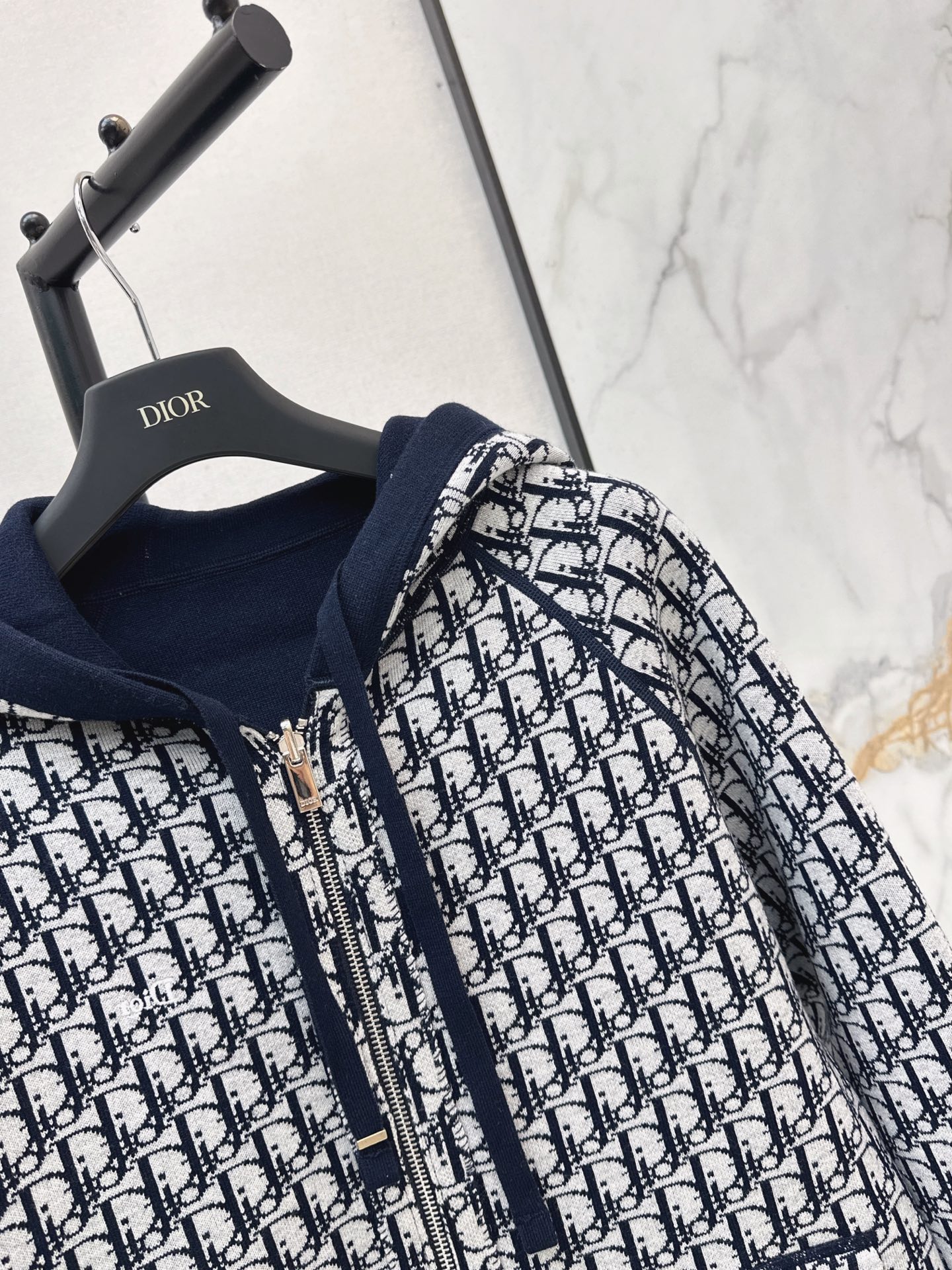 CD 26fw reversible hooded jacket