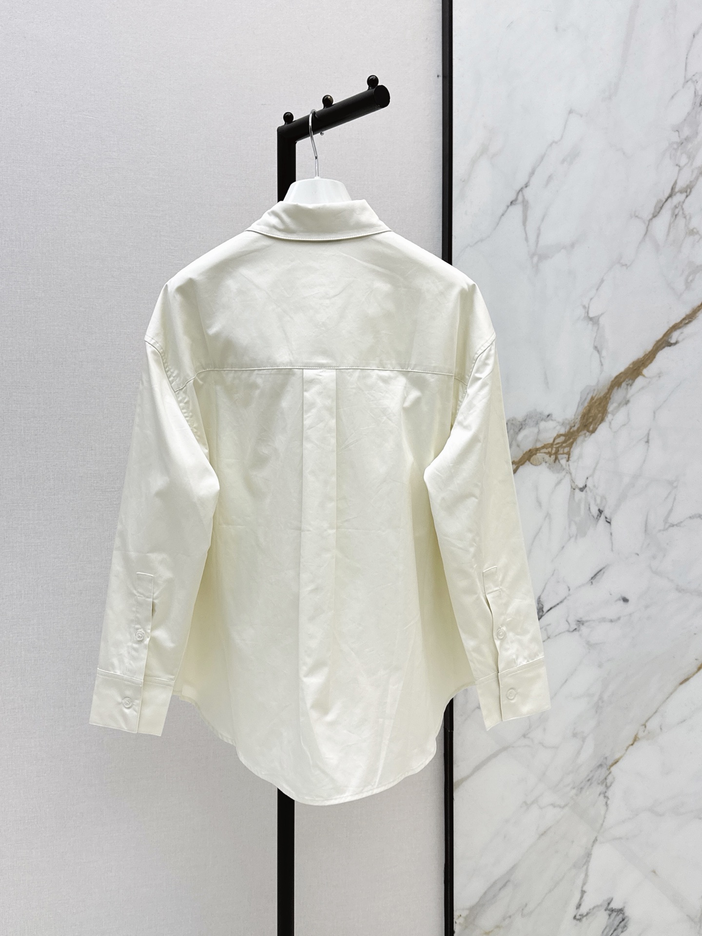 Loe 26fw shirt