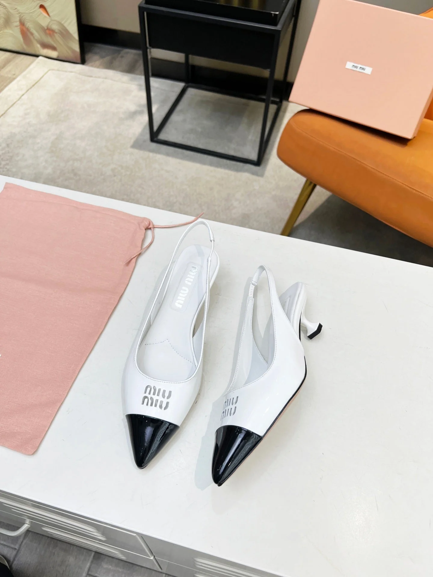mi Slingback pump