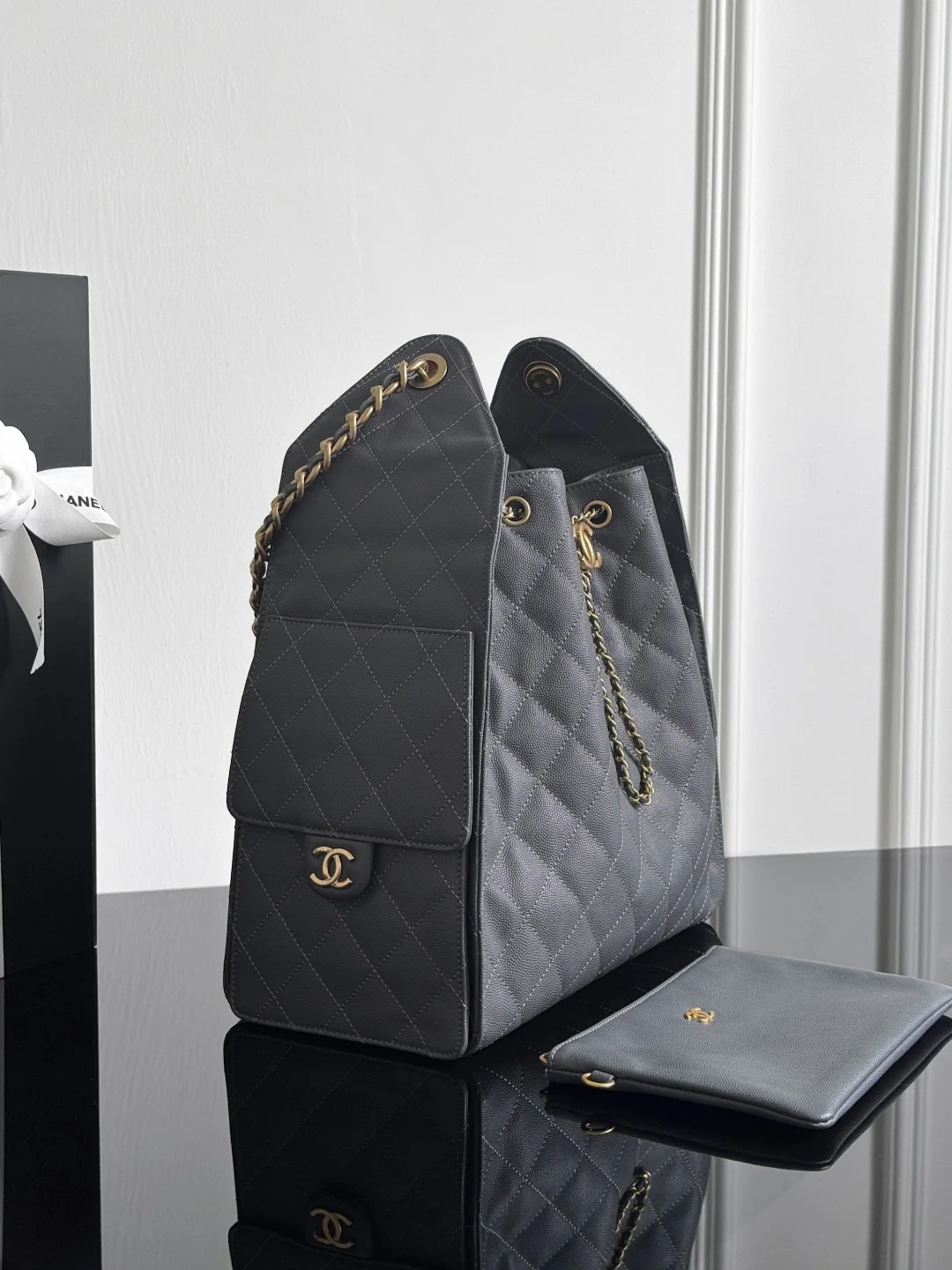 Chan 25A hobo bags