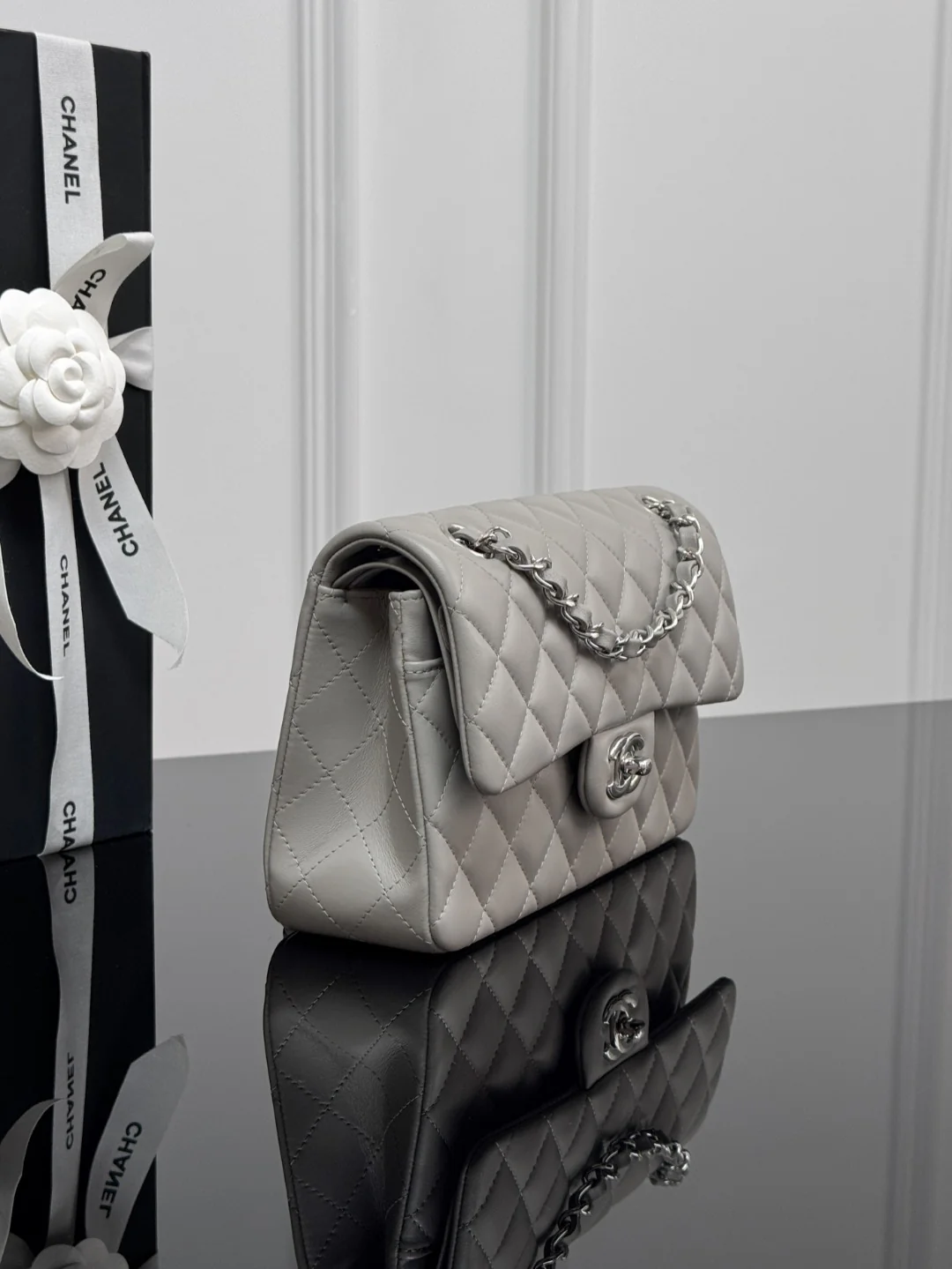 Chan cf23 chain shoulder bag