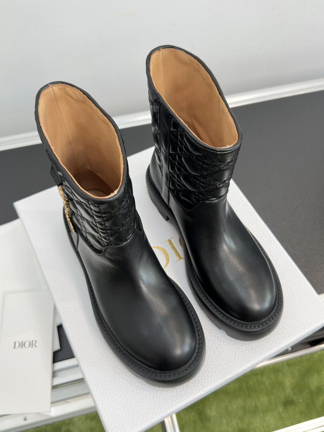 Dio 26fw leather boost