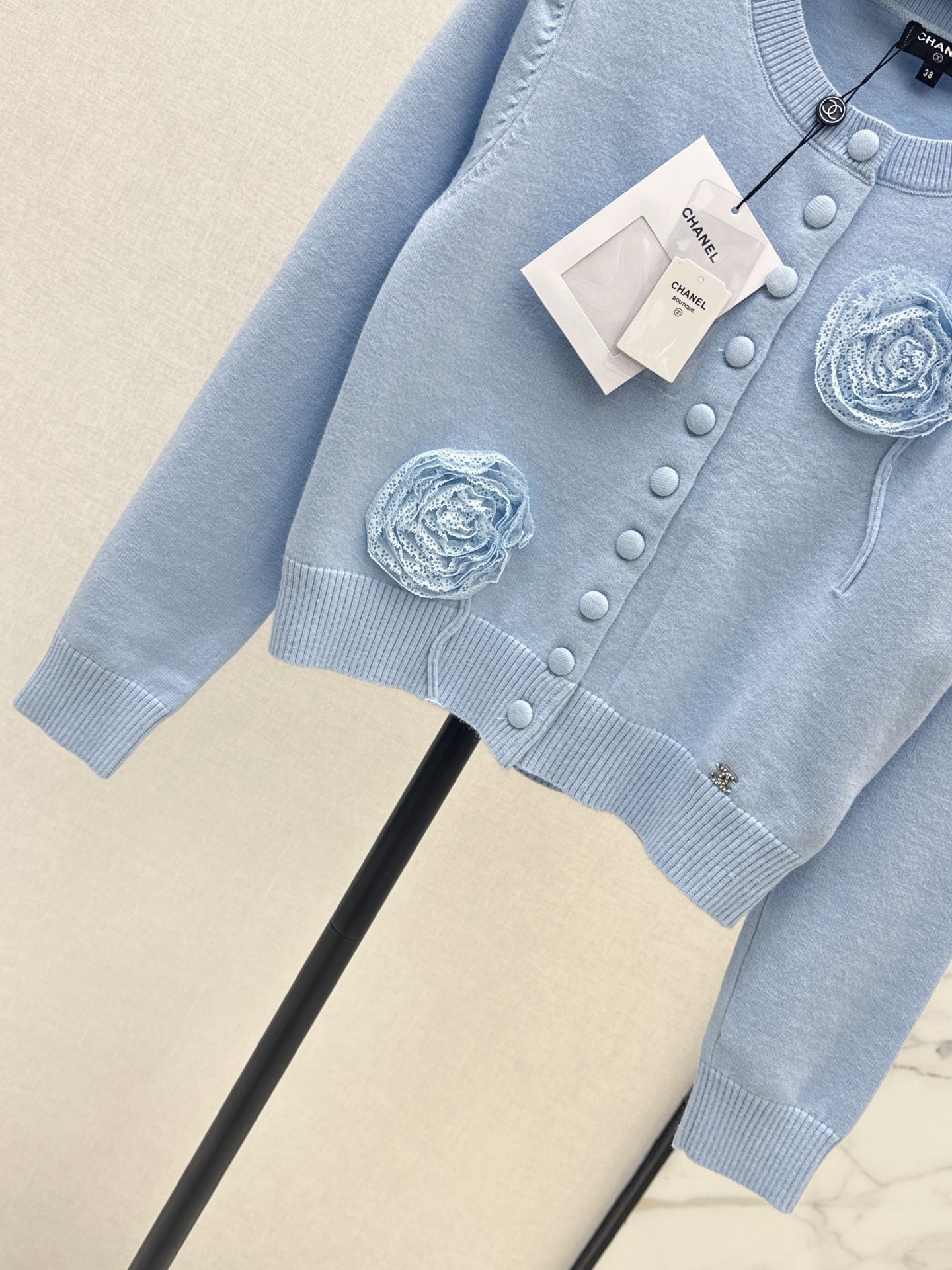 Chan 26fw 3d floarl knit cardigan