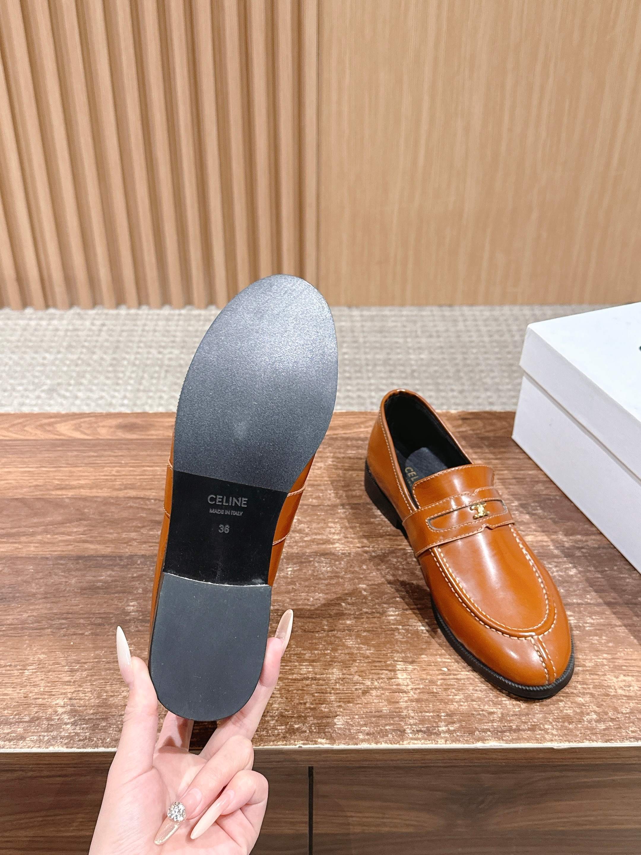 Celi 25fw loafer shoes