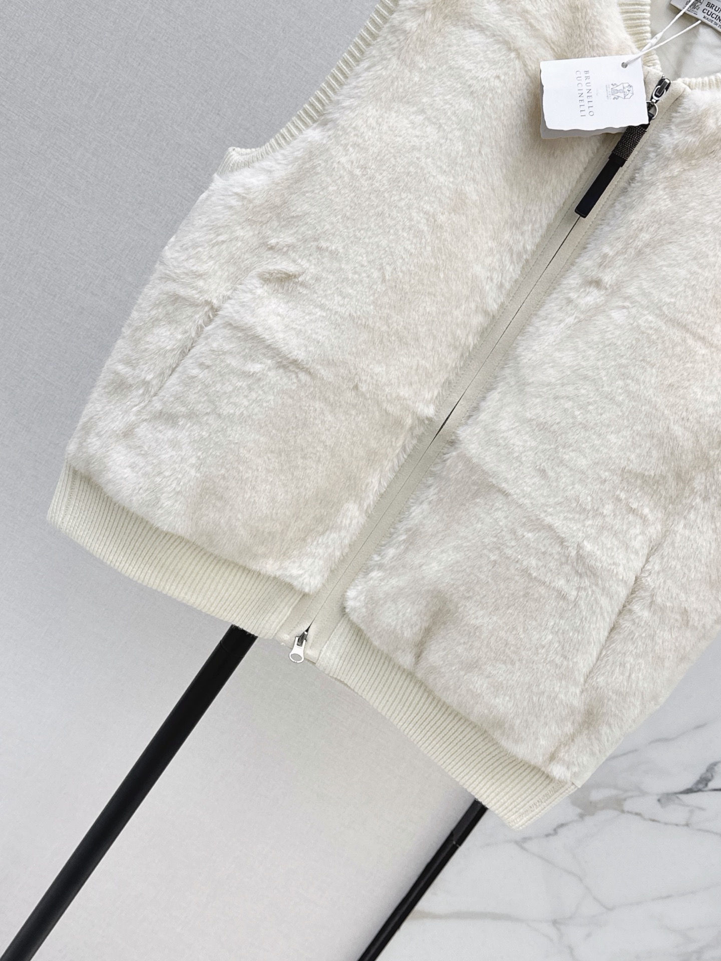 Brun 26fw down vest