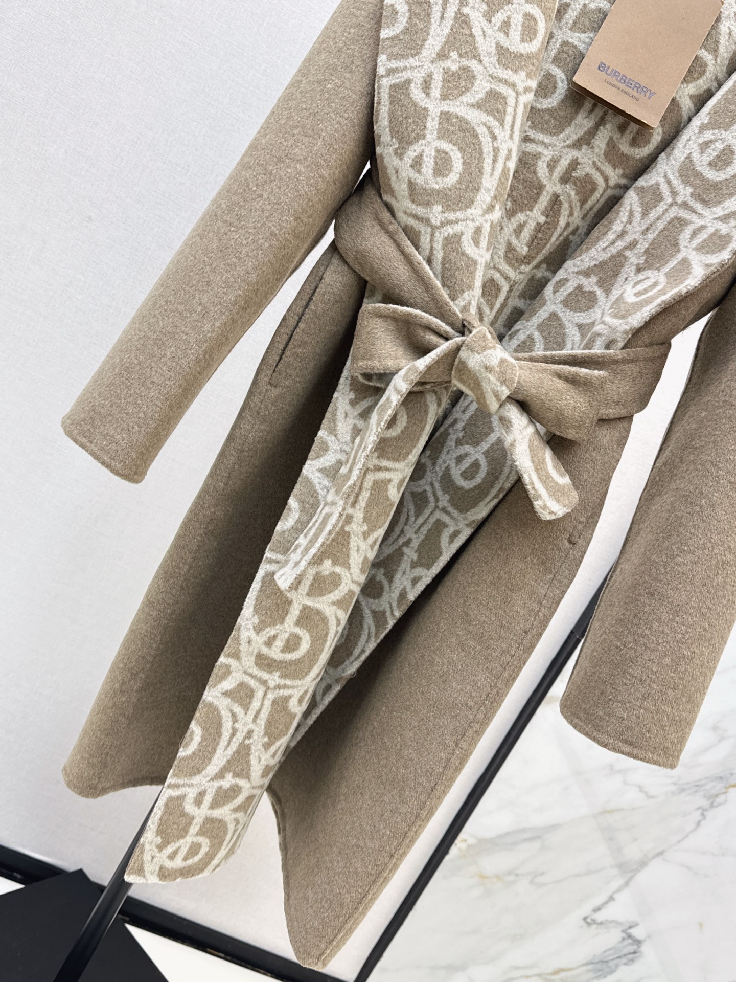 Bur 26fw woolen hooded overcoats