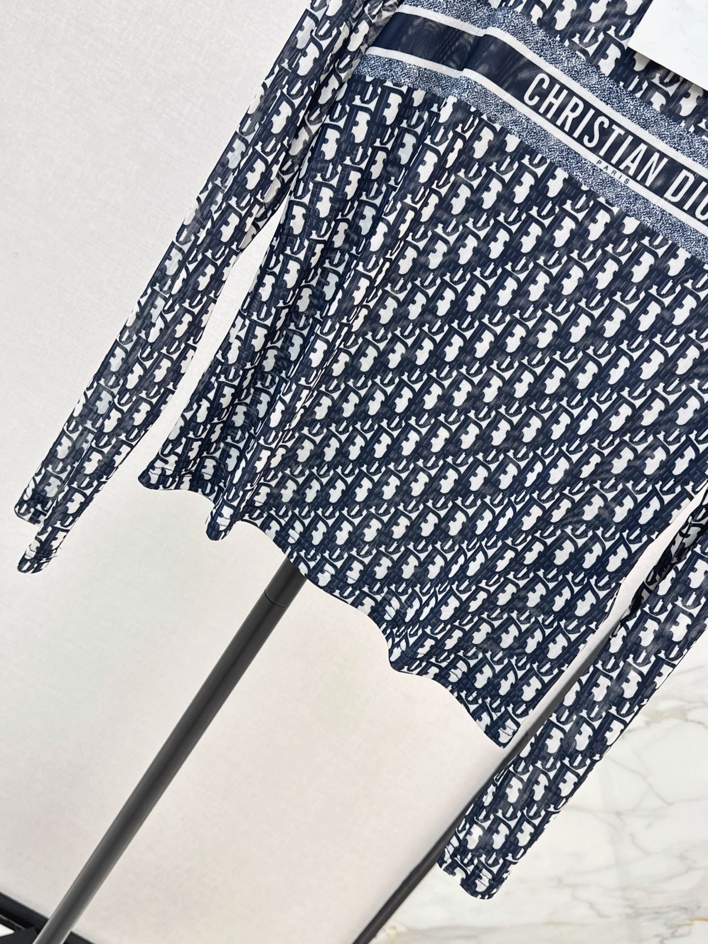 CD 26fw print mesh basic tee
