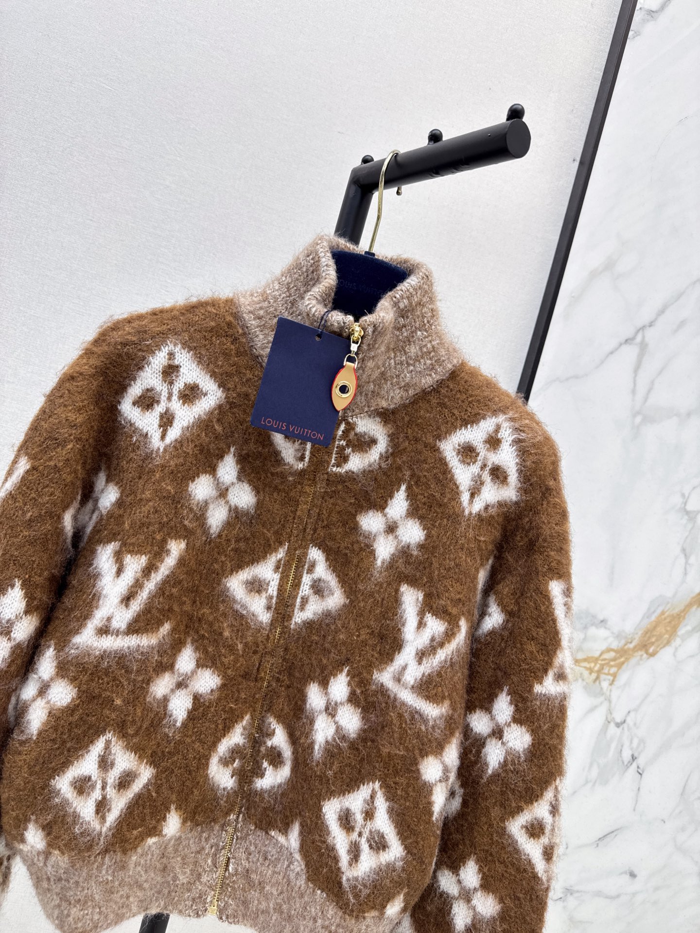 Loui 26fw jacquard zipper cardigan