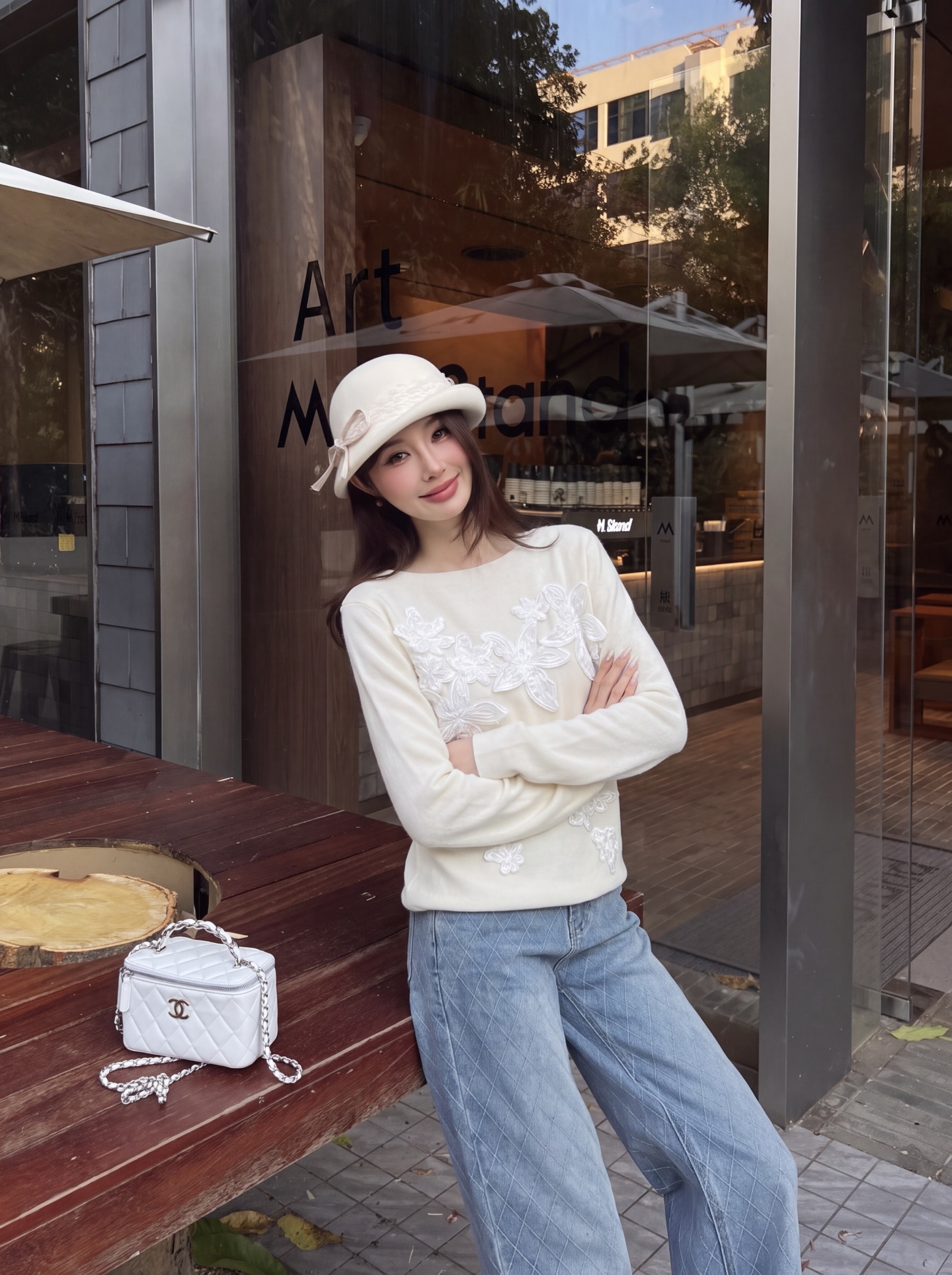 ES 26fw lace embroidery knit sweater