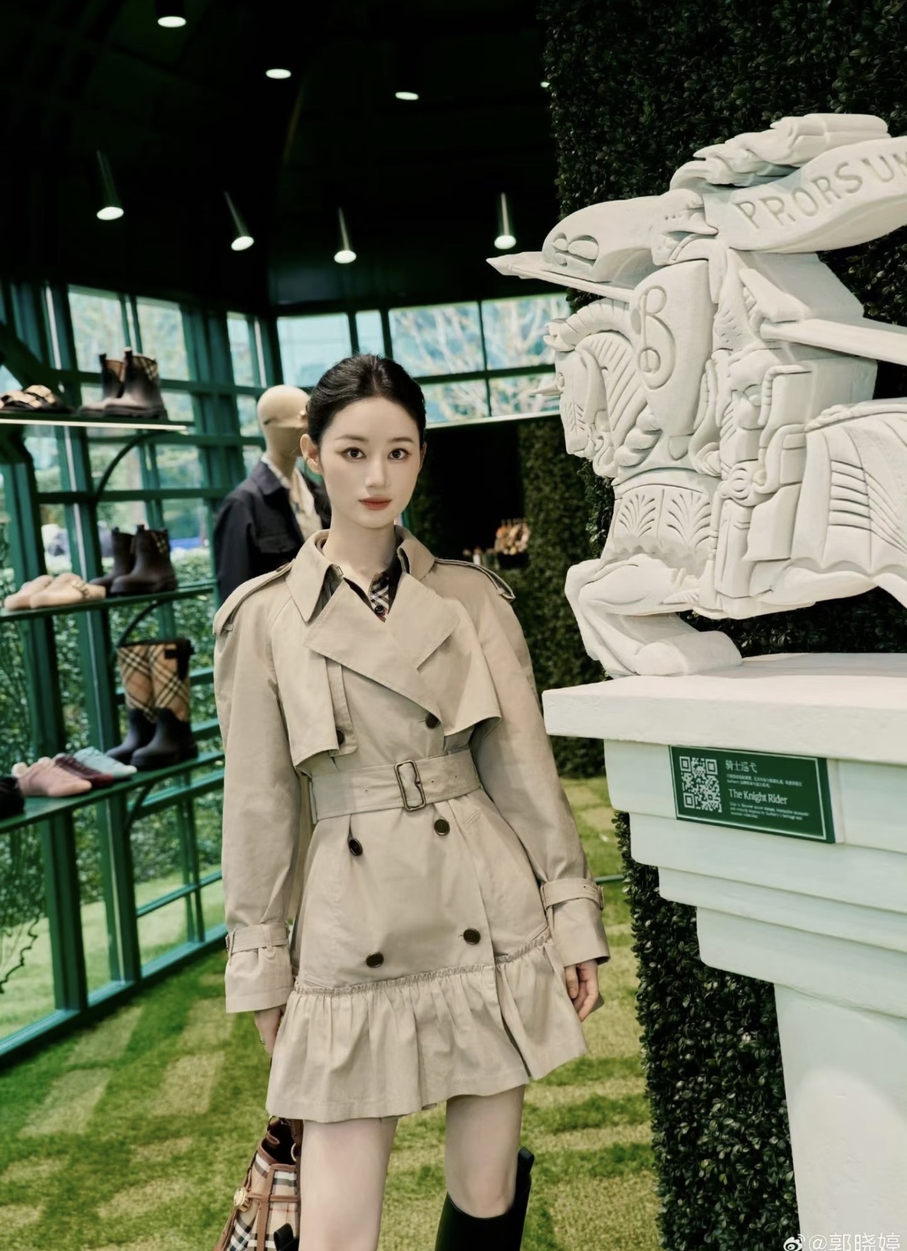 Bur 26fw ruffle trench coats