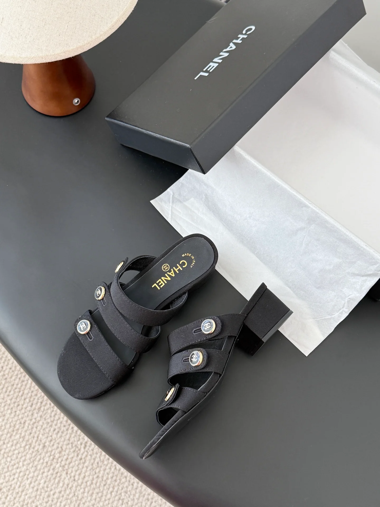Chan 26ss sandals