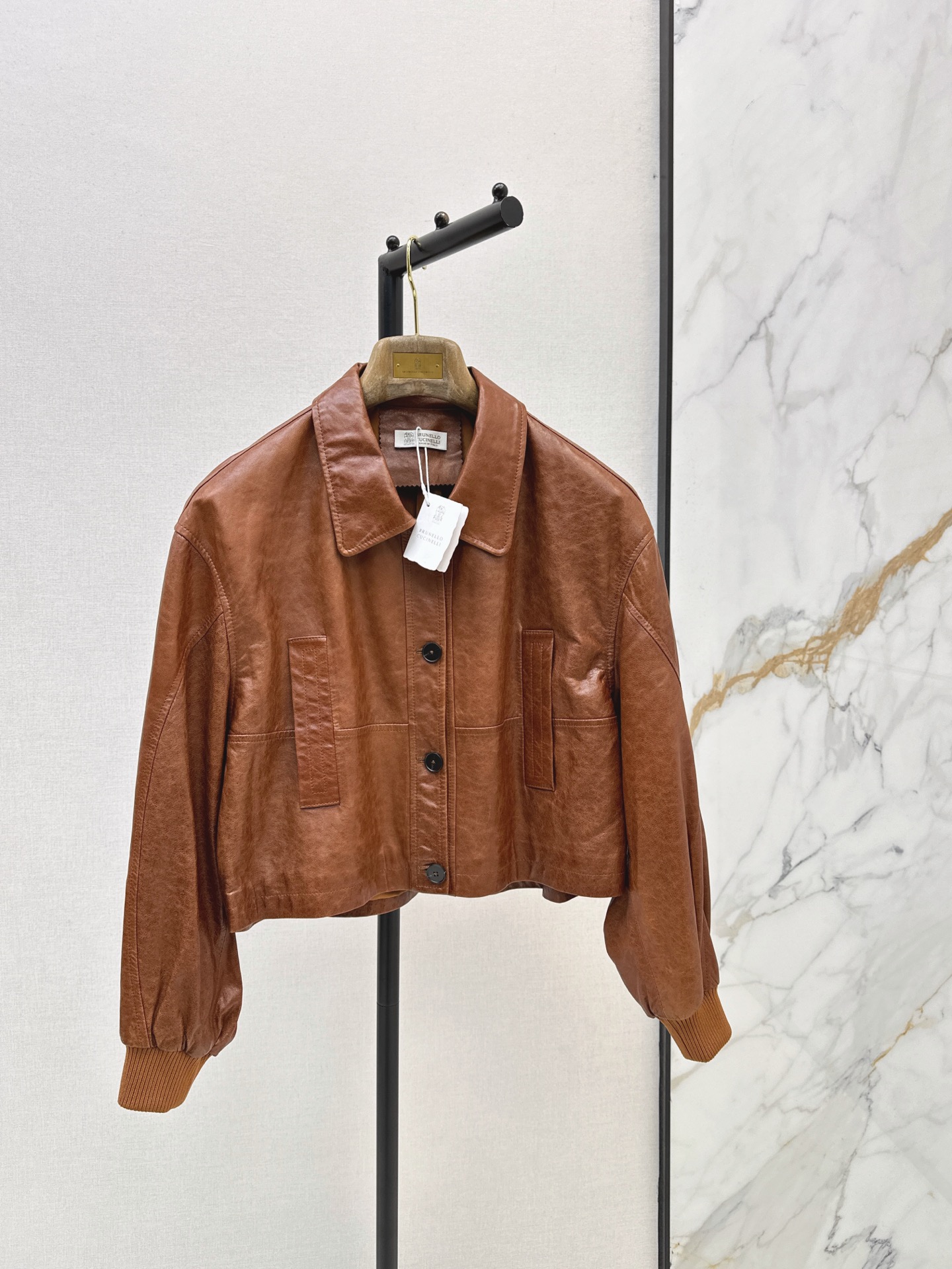 Brun 26fw cropped leather jacket