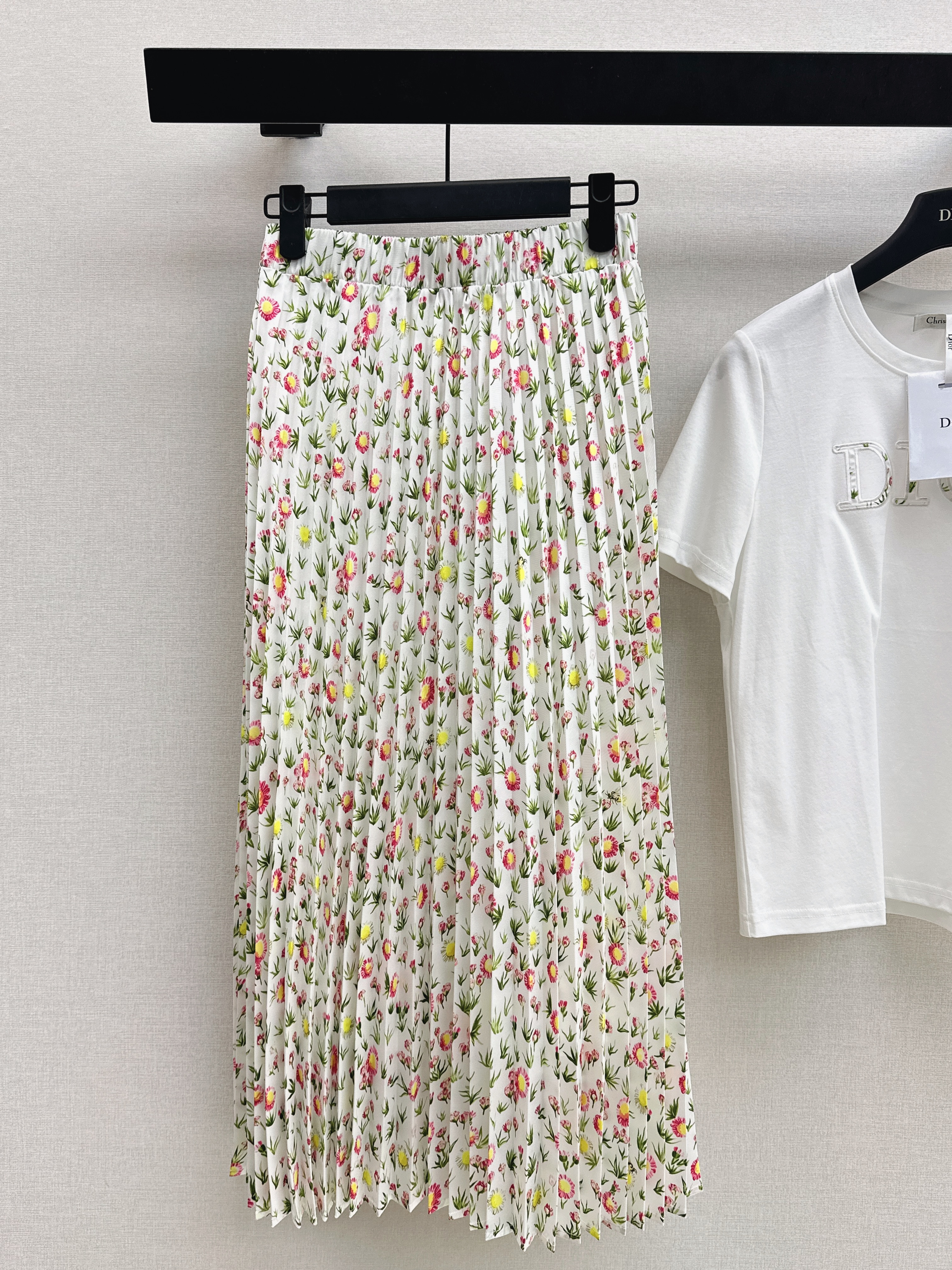 CD 26ss t-shirt & print skirt sets