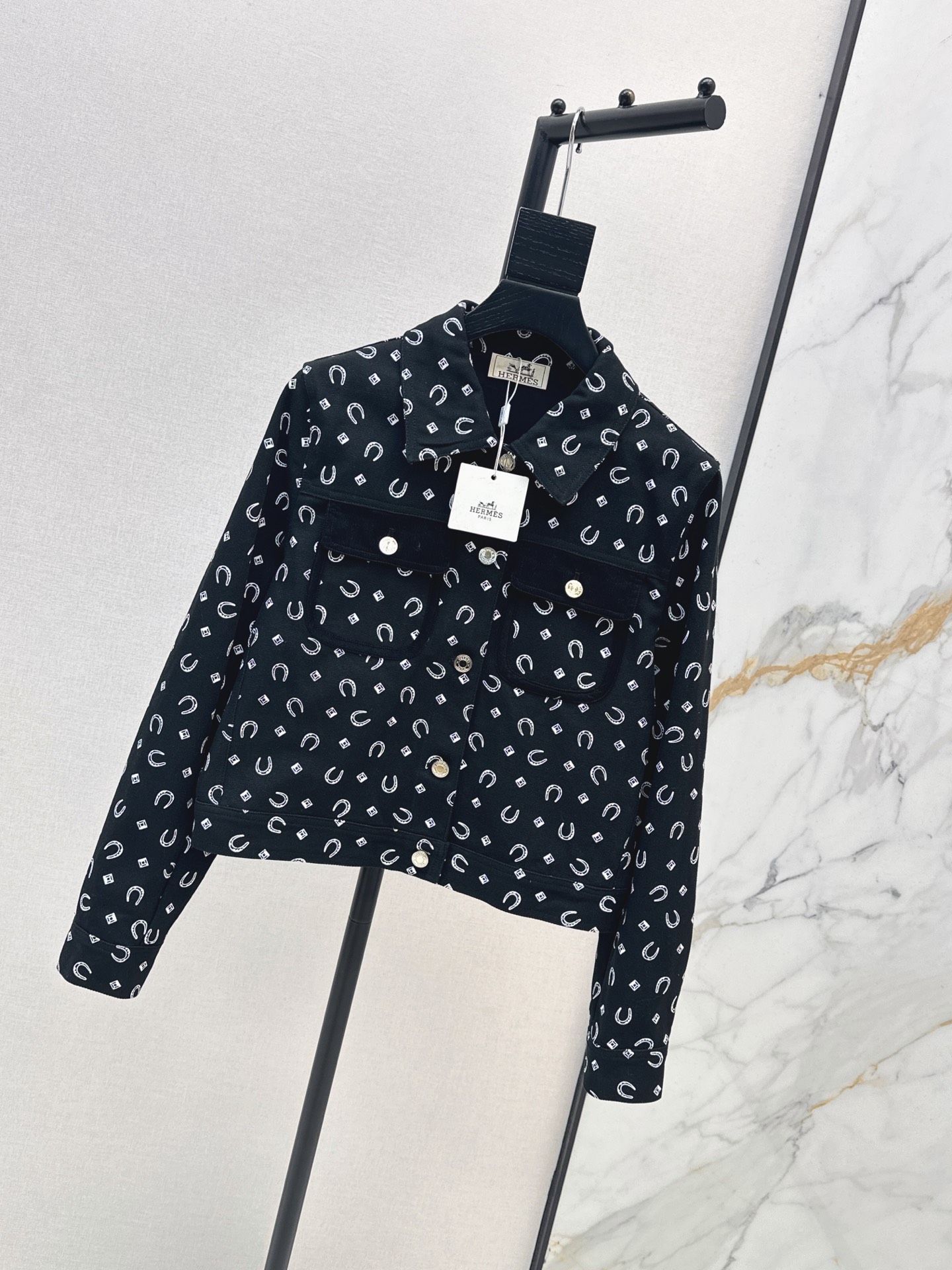 Her 26fw print jacket