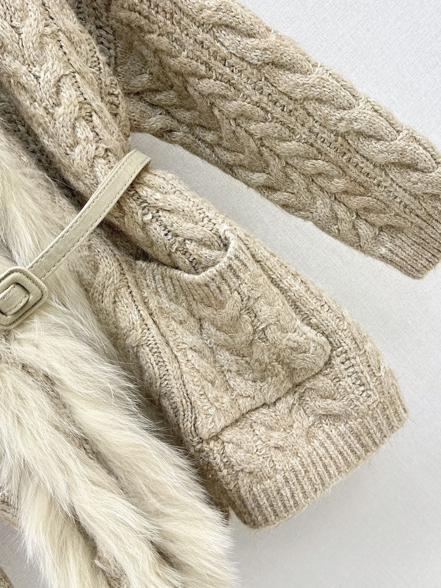Fen 26fw fur-trim knit cardigan