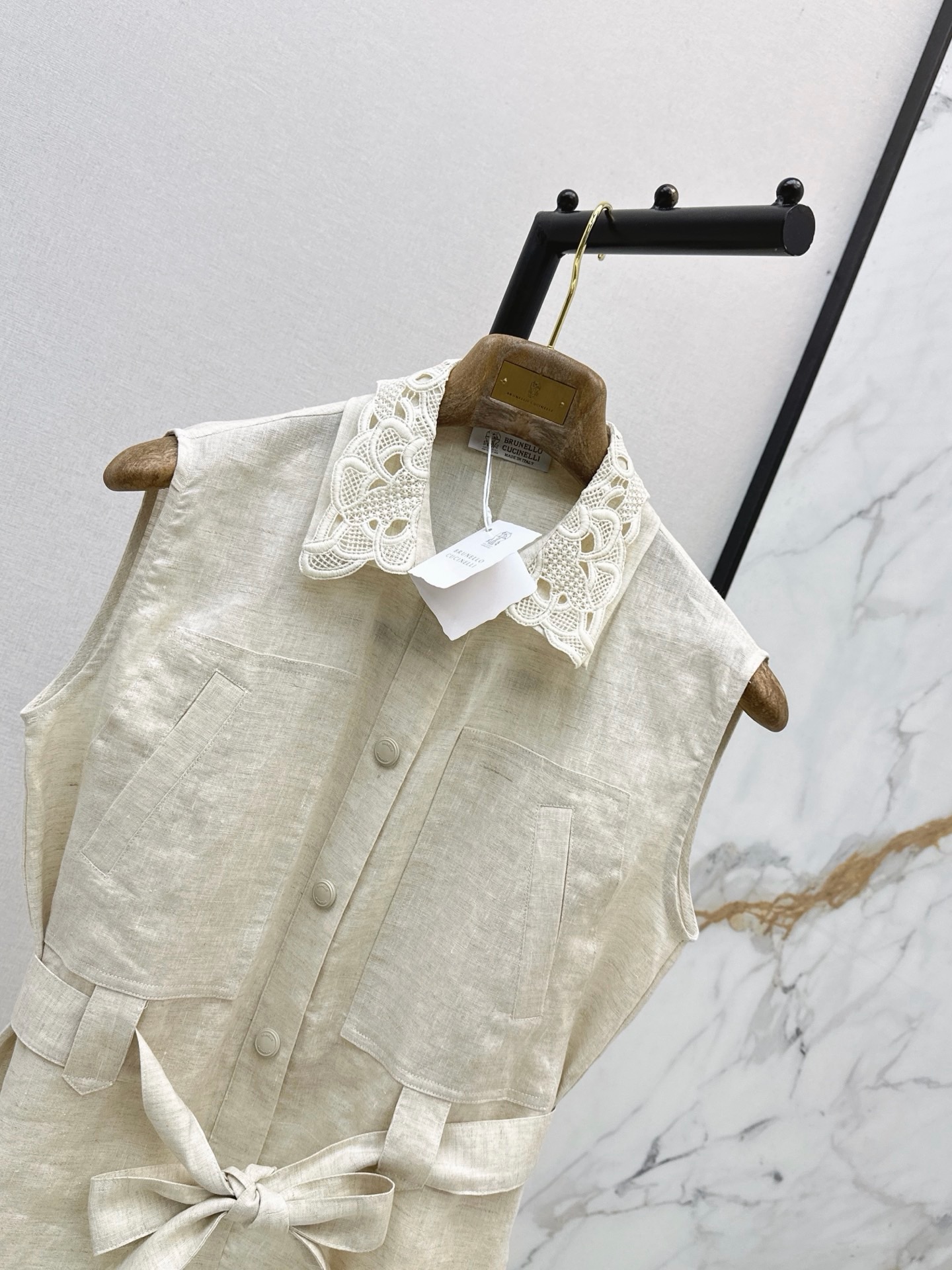 Brun 26ss embroidery waistcoat