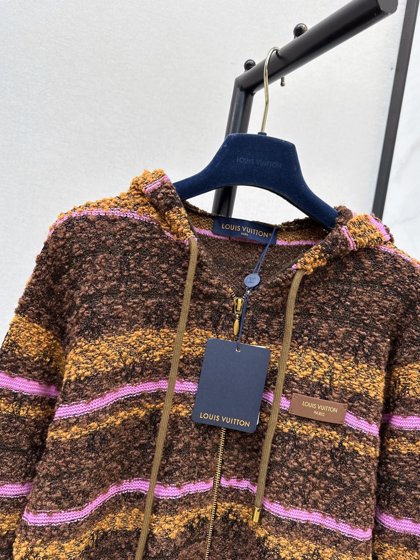 Loui 26fw stripe jacquard knit sweater