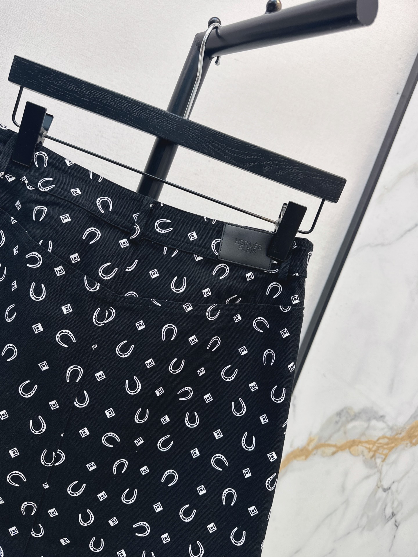 Herm 26fw print skirt