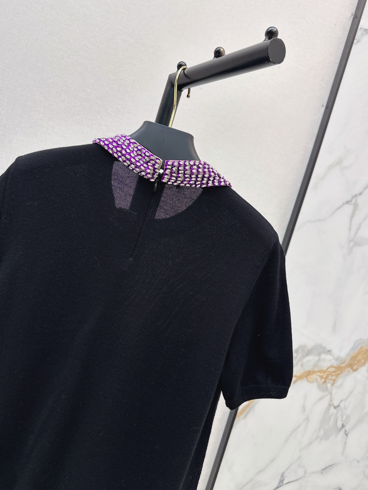 Valen 26fw rhinestone ribbon knit top