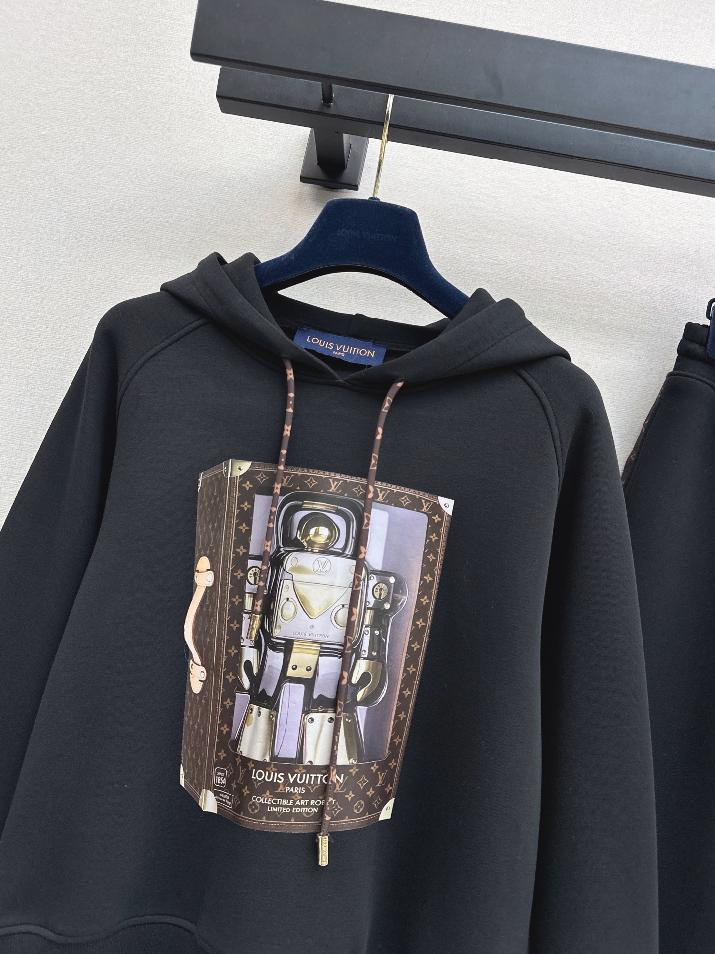 Loui 26fw print hoodie pants sets