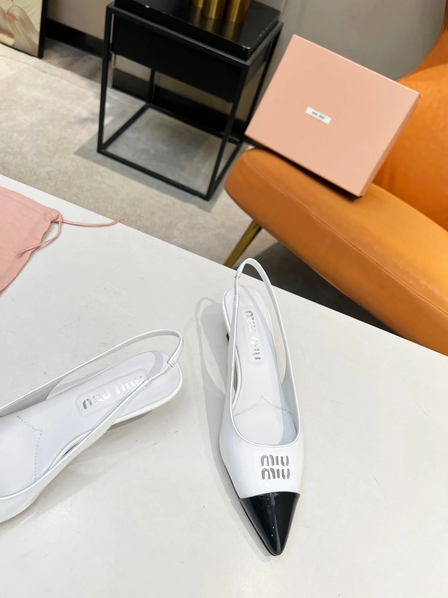mi Slingback pump