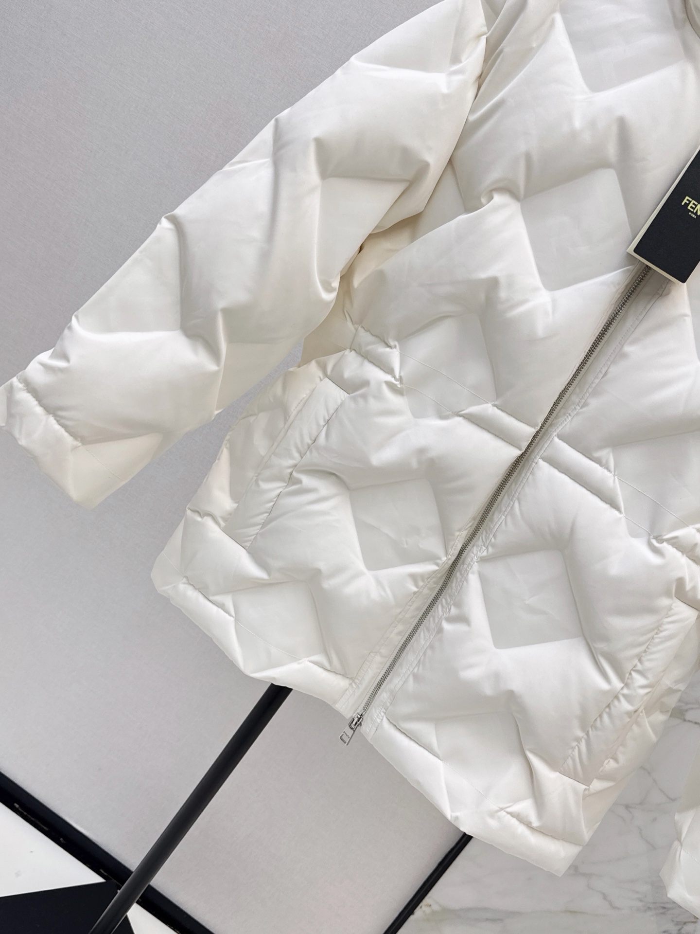 Fen 26fw hooded down jacket