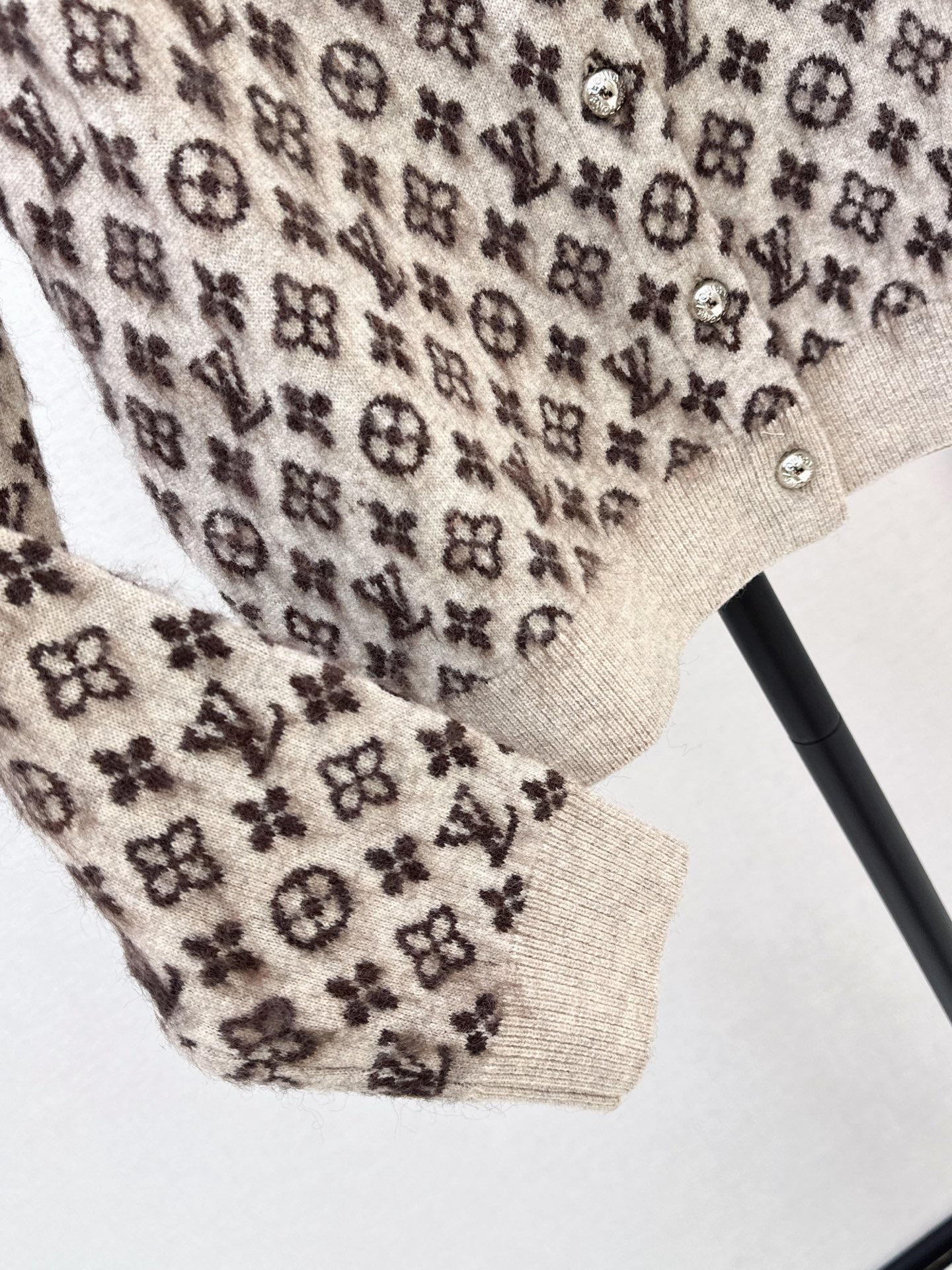 Loui 26fw jacquard knit cardigan