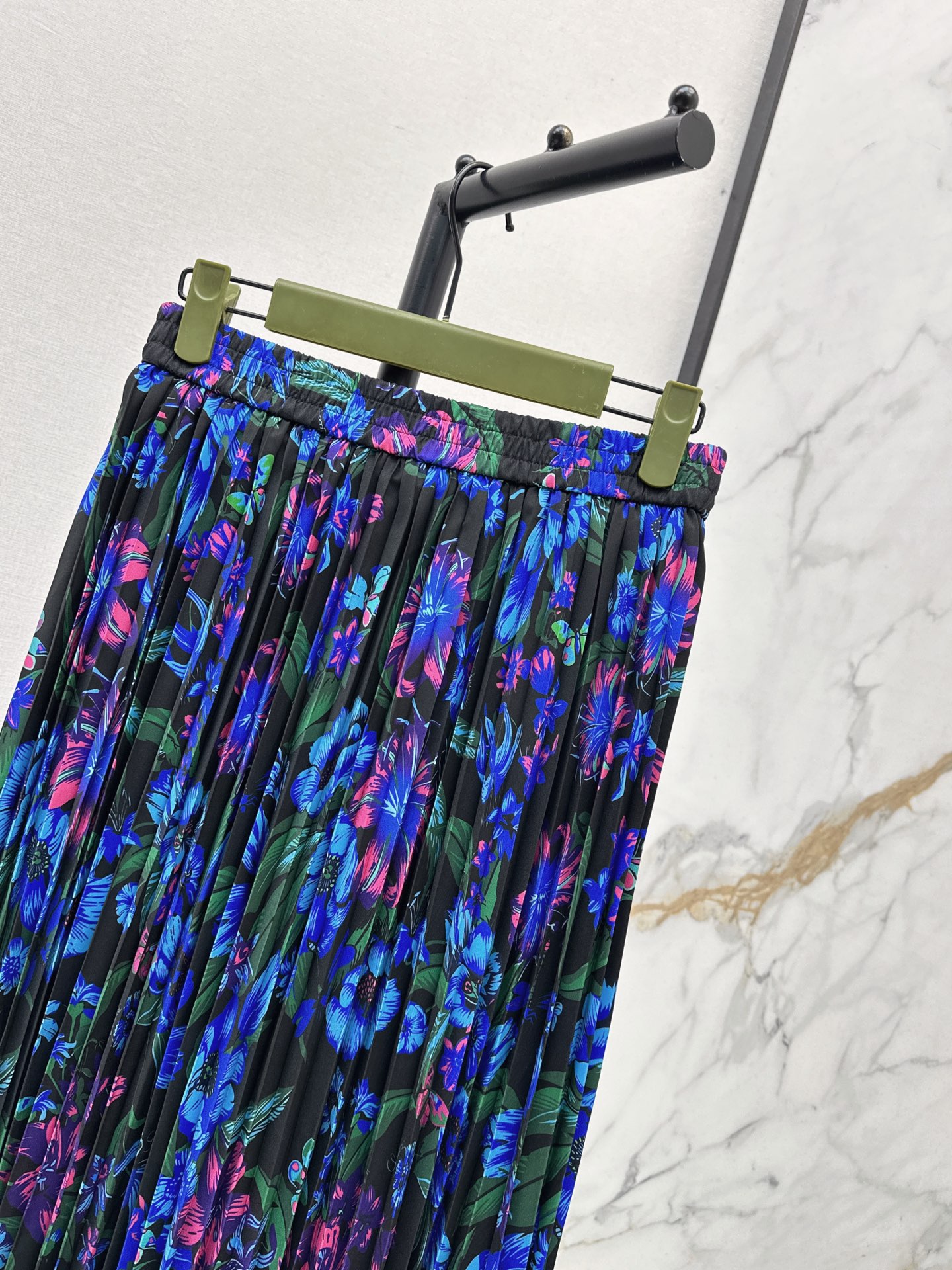 Guc 26fw print floarl pleated skirt