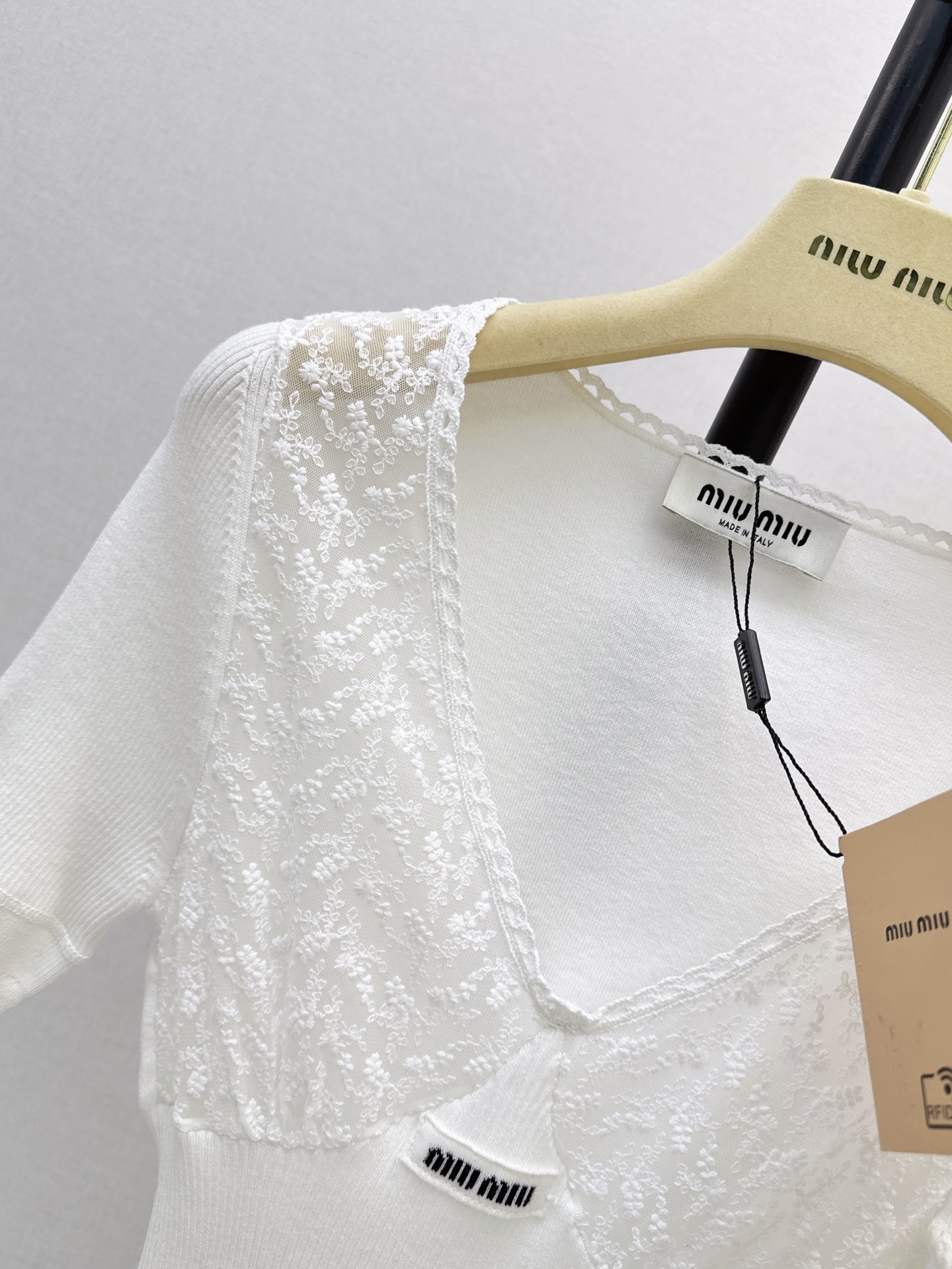 Miu 26fw lace trim knit top