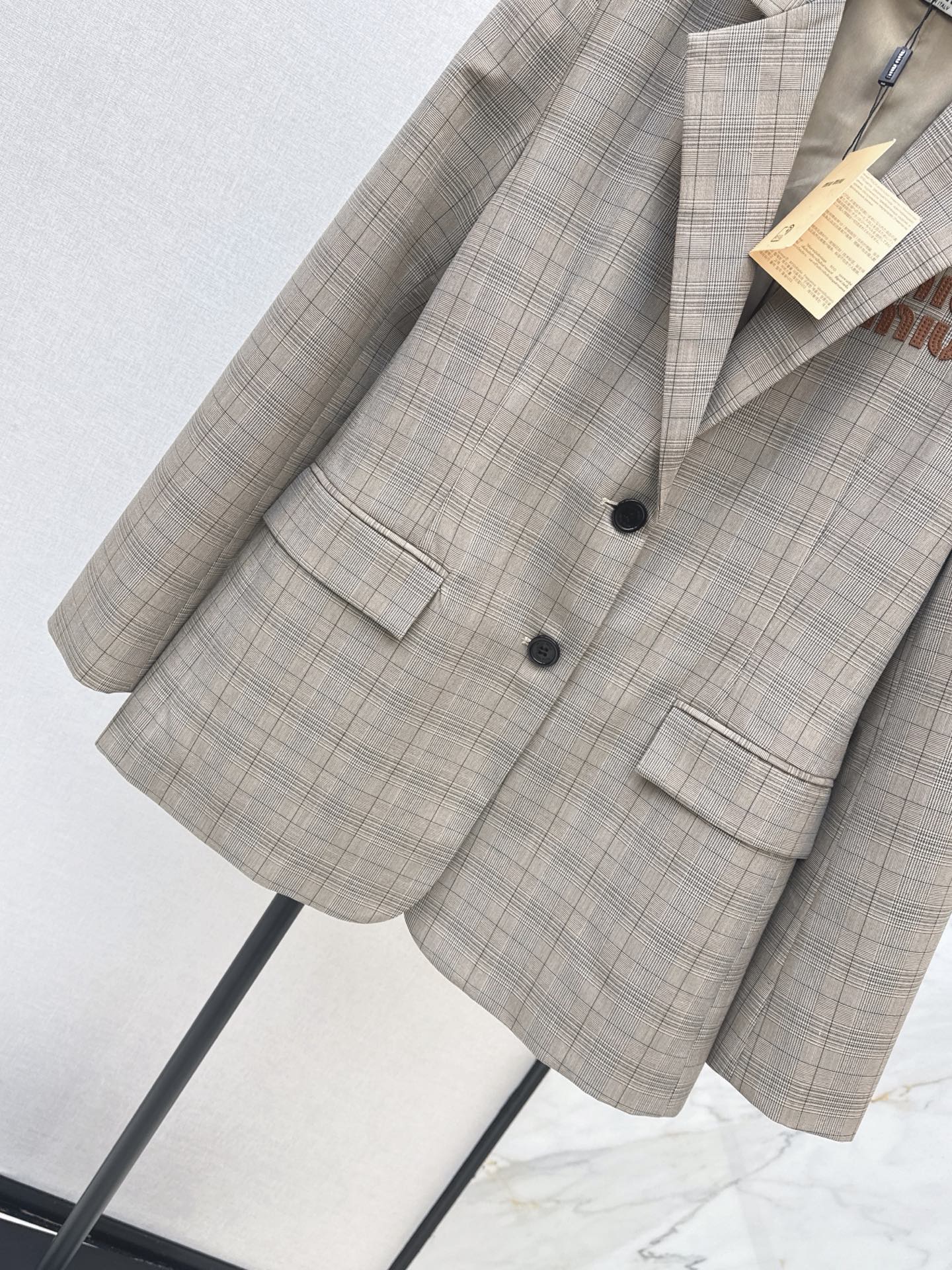Miu 26fwcheck blazer