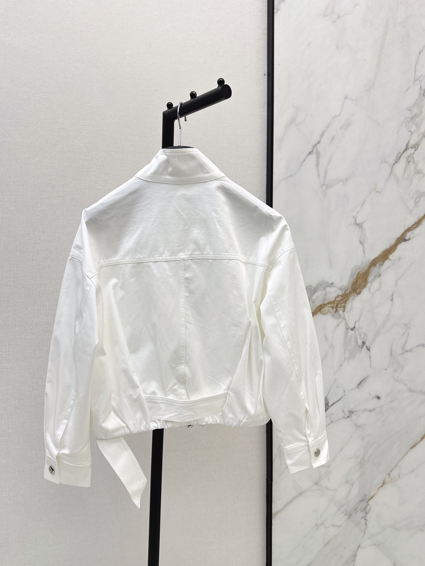 CD 26fw Stand-Collar Belted Cropped Jacket