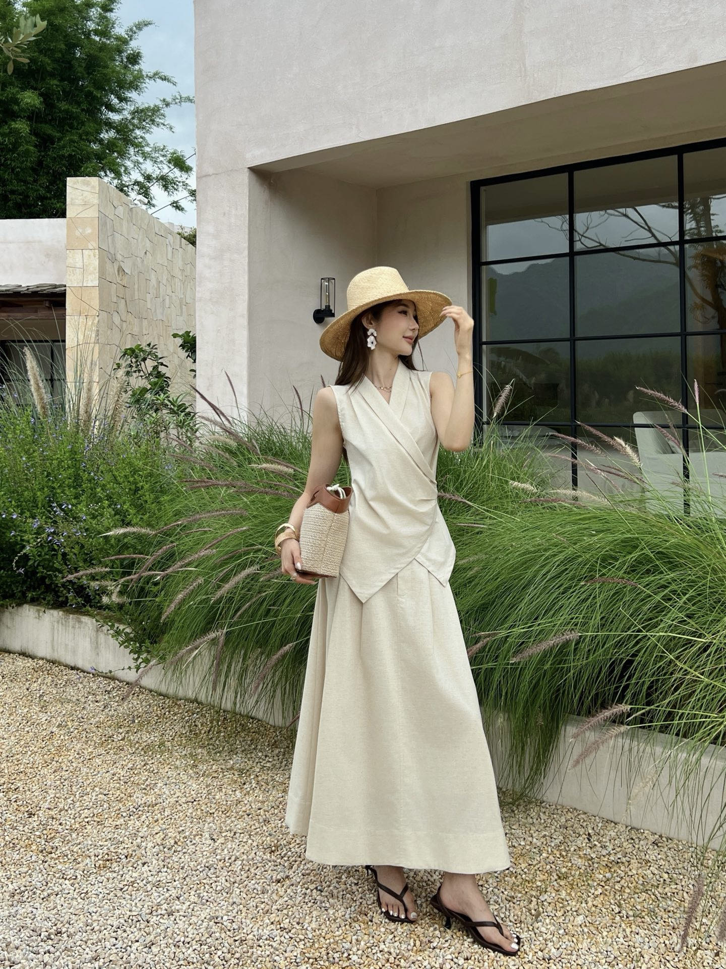 Brun 26ss sleeveless top pleated skirt sets