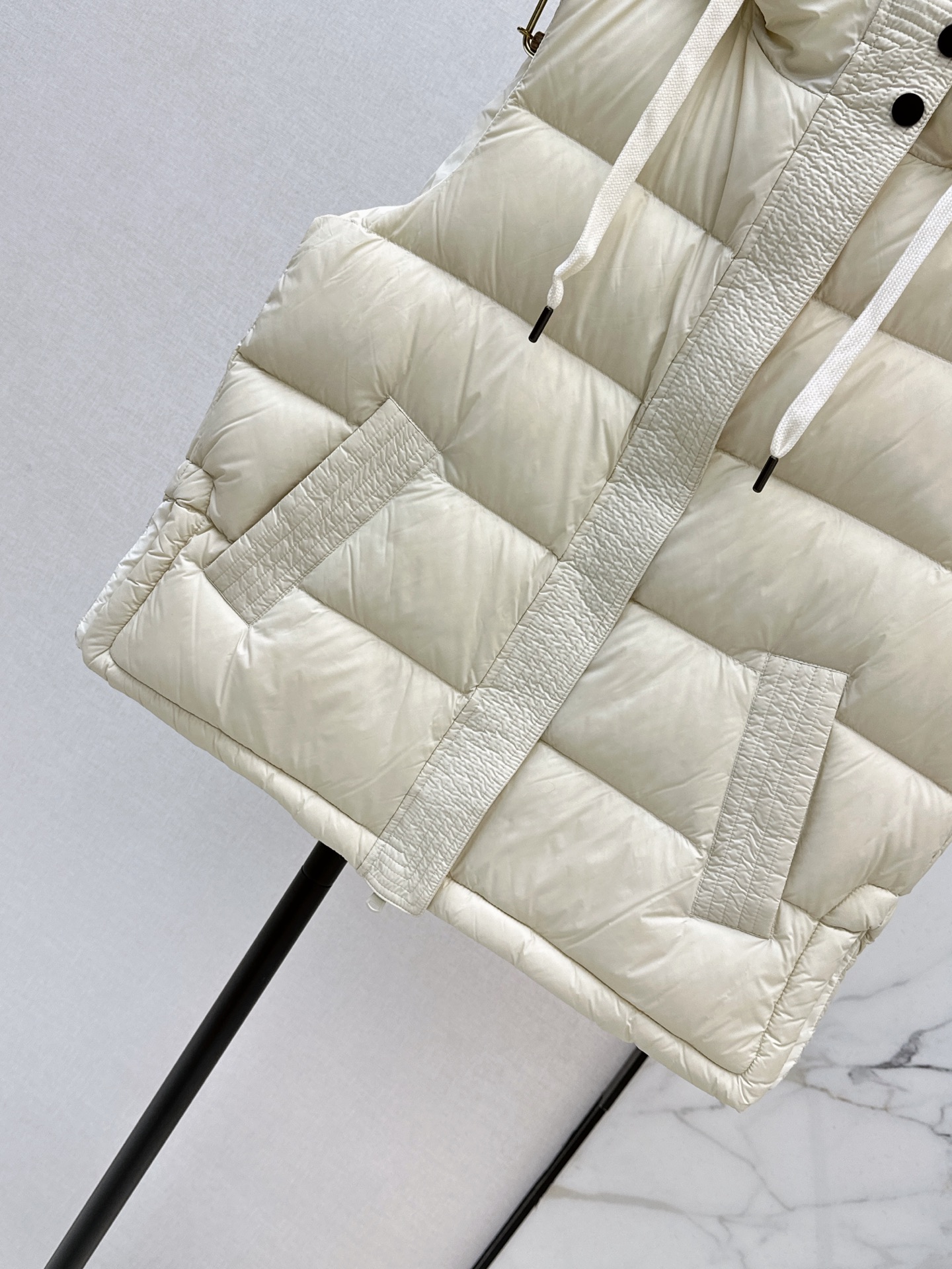 Brun 26fw hooded down vest