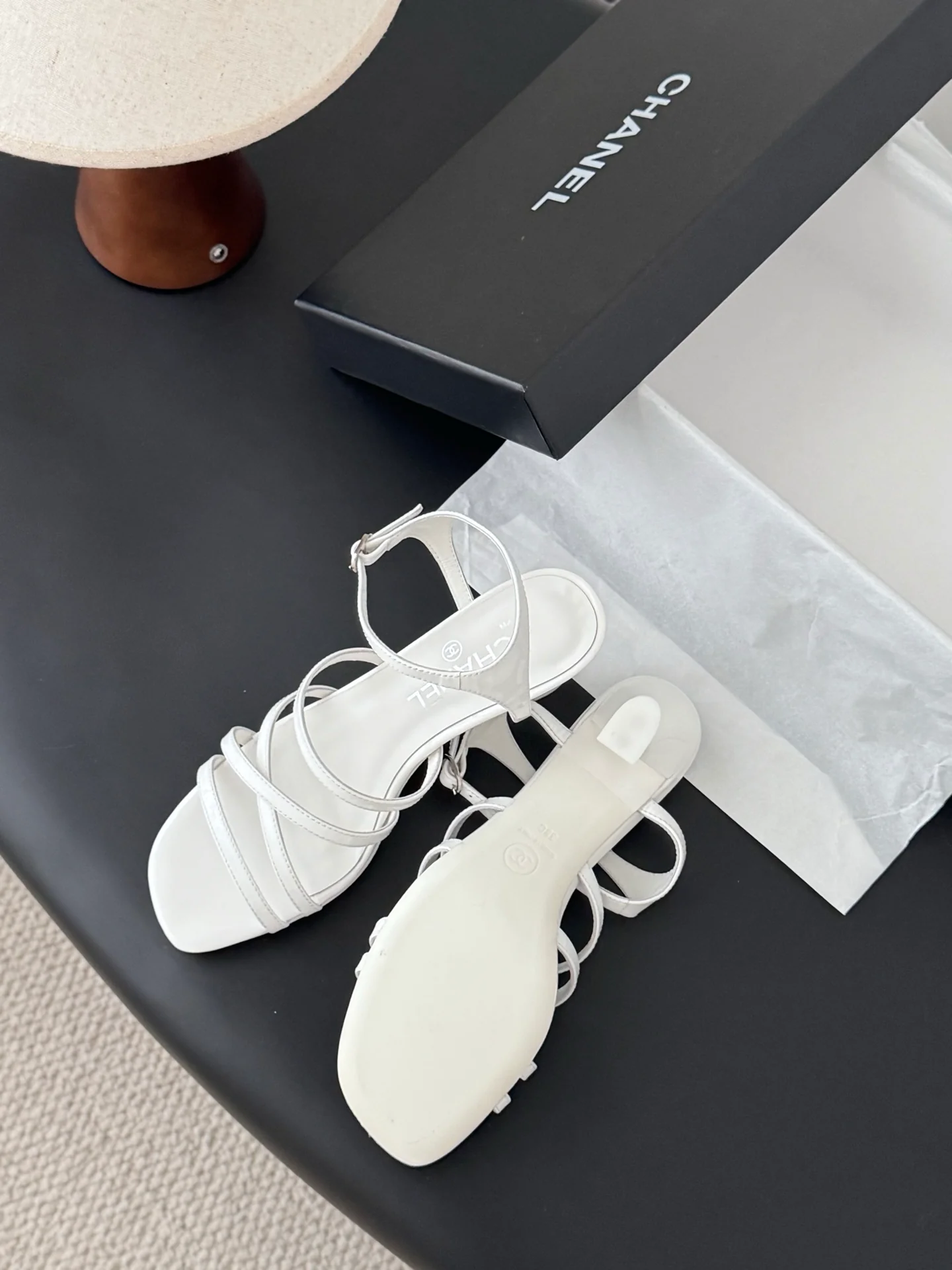 Chan 25fw kitten sandals
