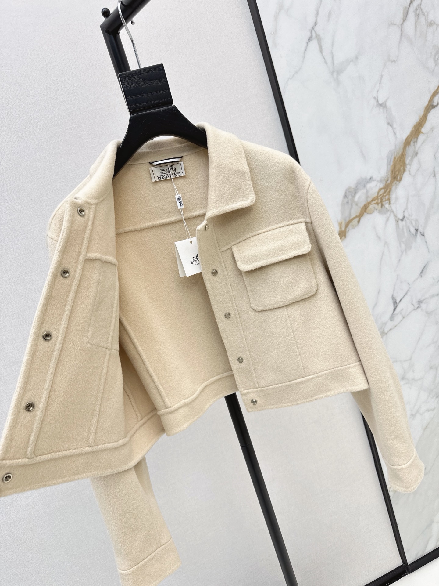Her 26fw cashmere cropped jacket