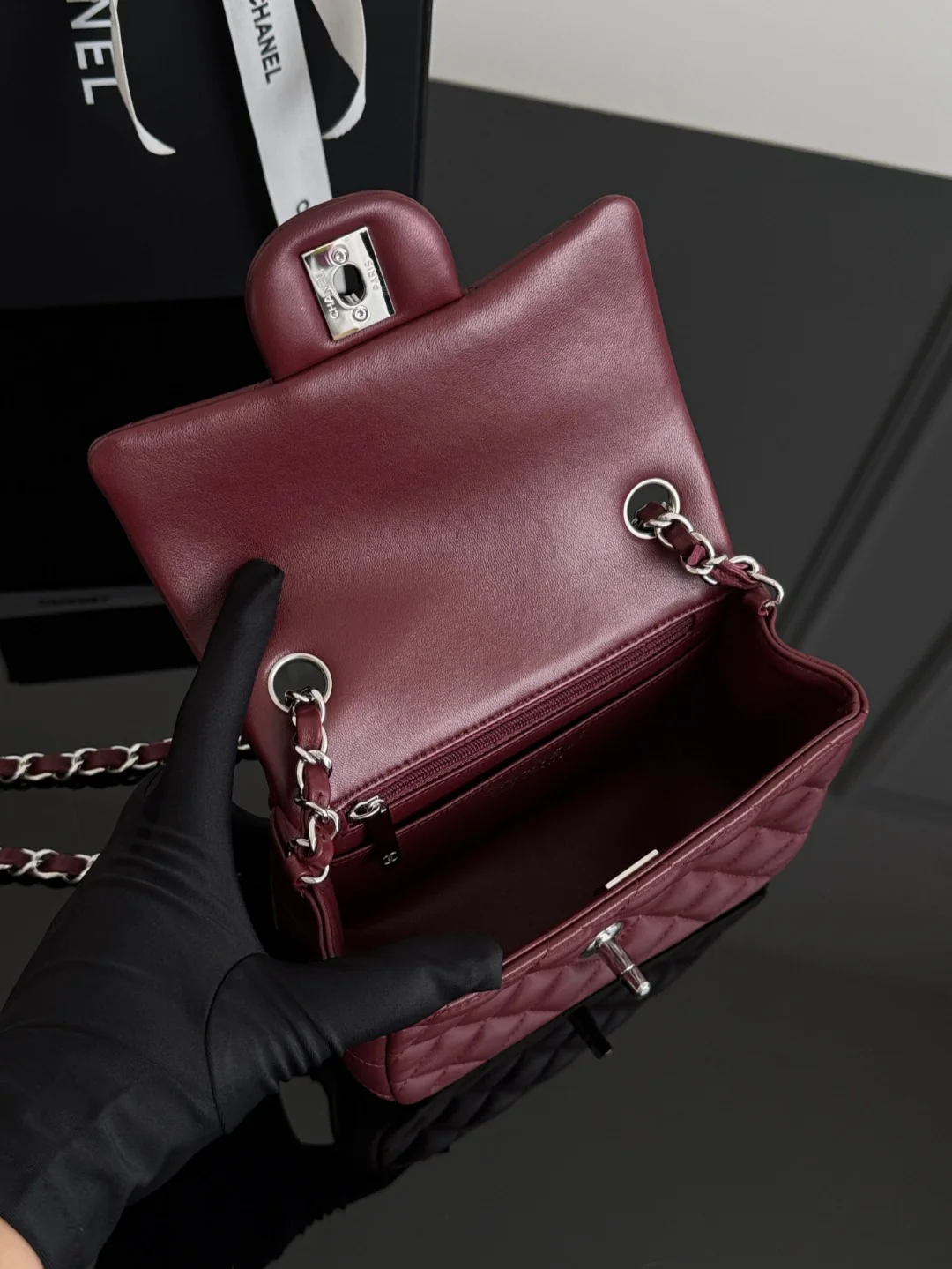 Chan cf17 chain shoulder bag
