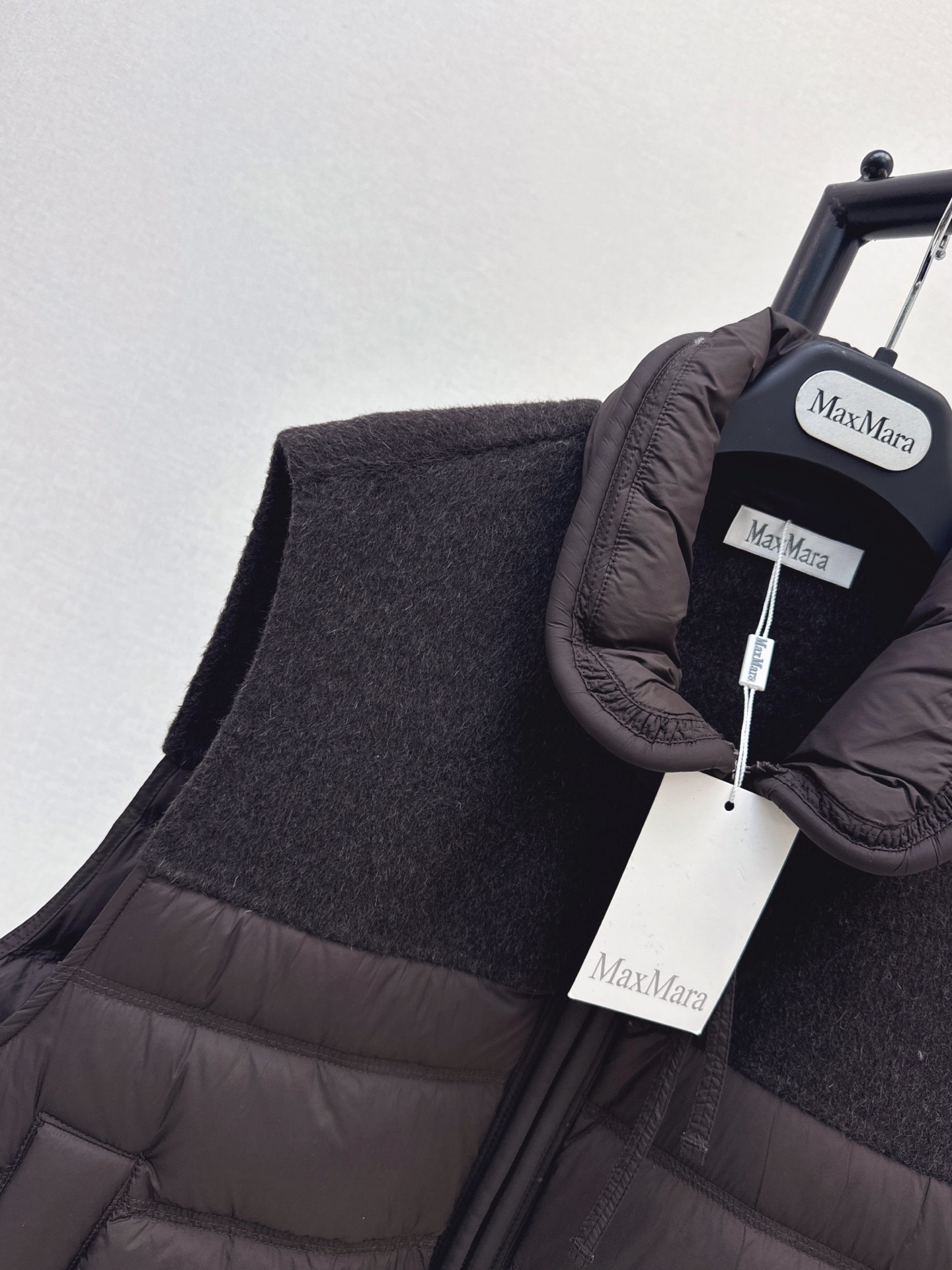 Max 26fw knit contract down vest