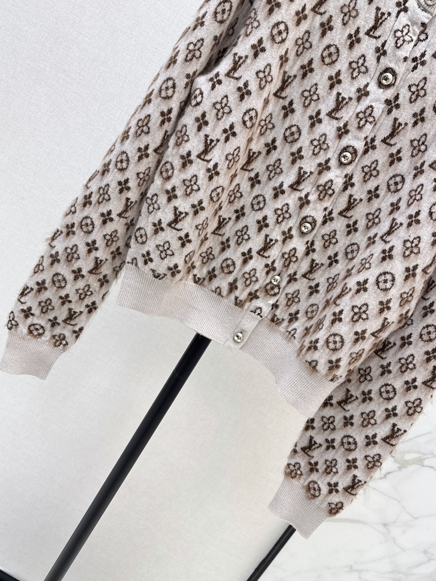 Loui 26fw jacquard cardigan