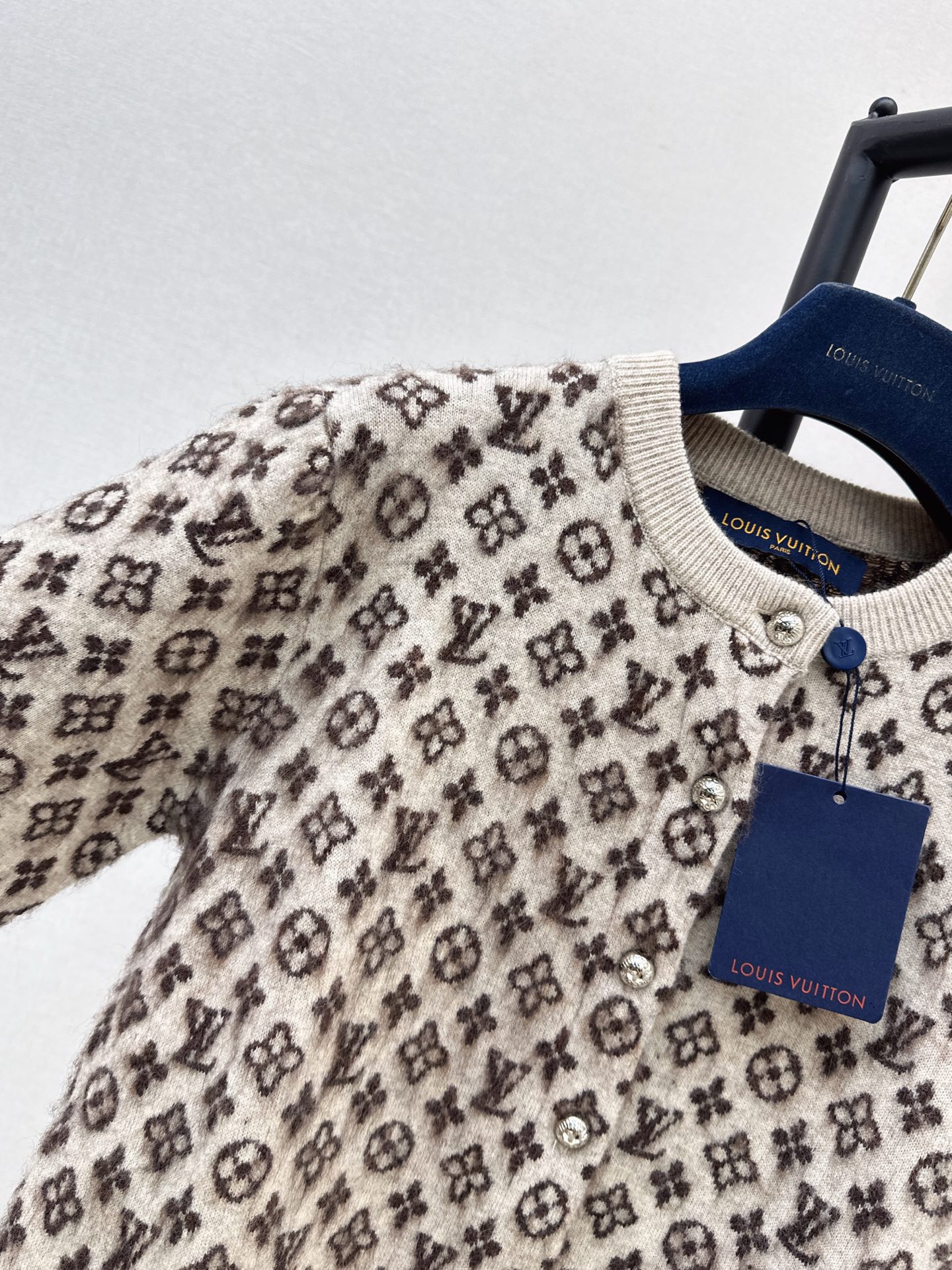 Loui 26fw jacquard knit cardigan